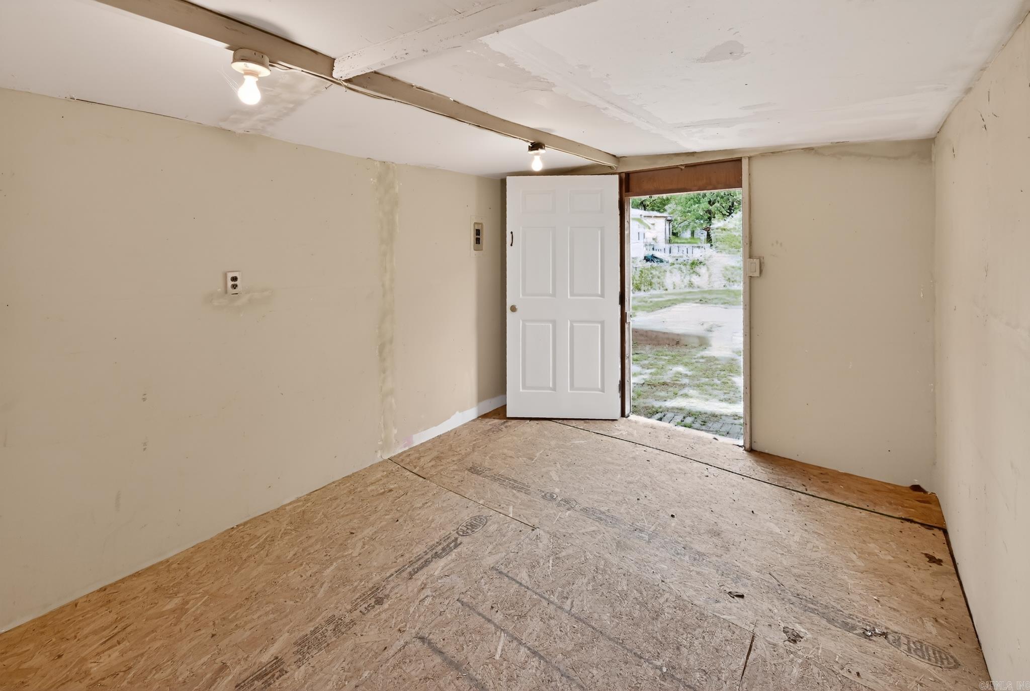 GLENOAKS - Residential