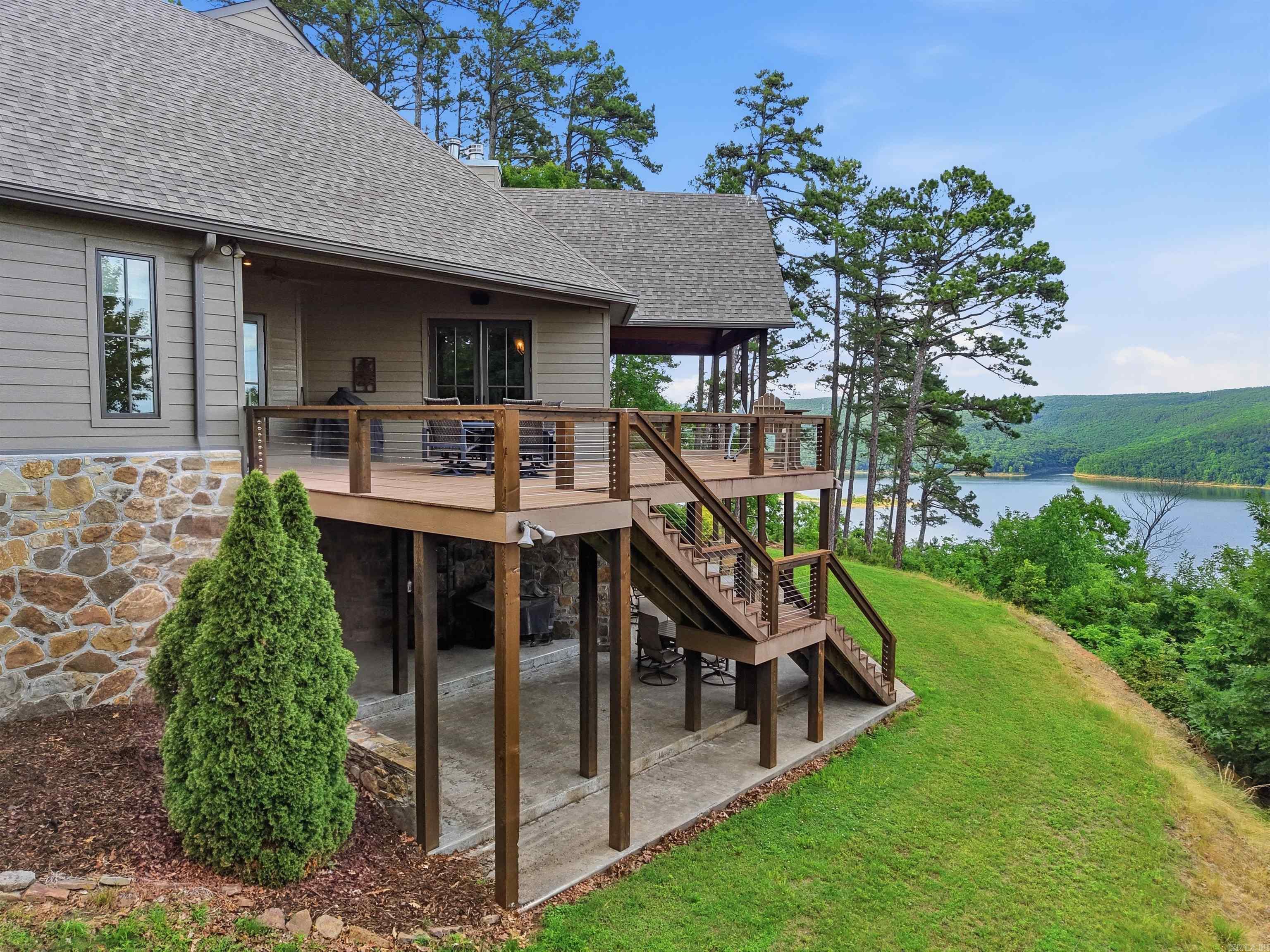 THE BLUFFS - Residential