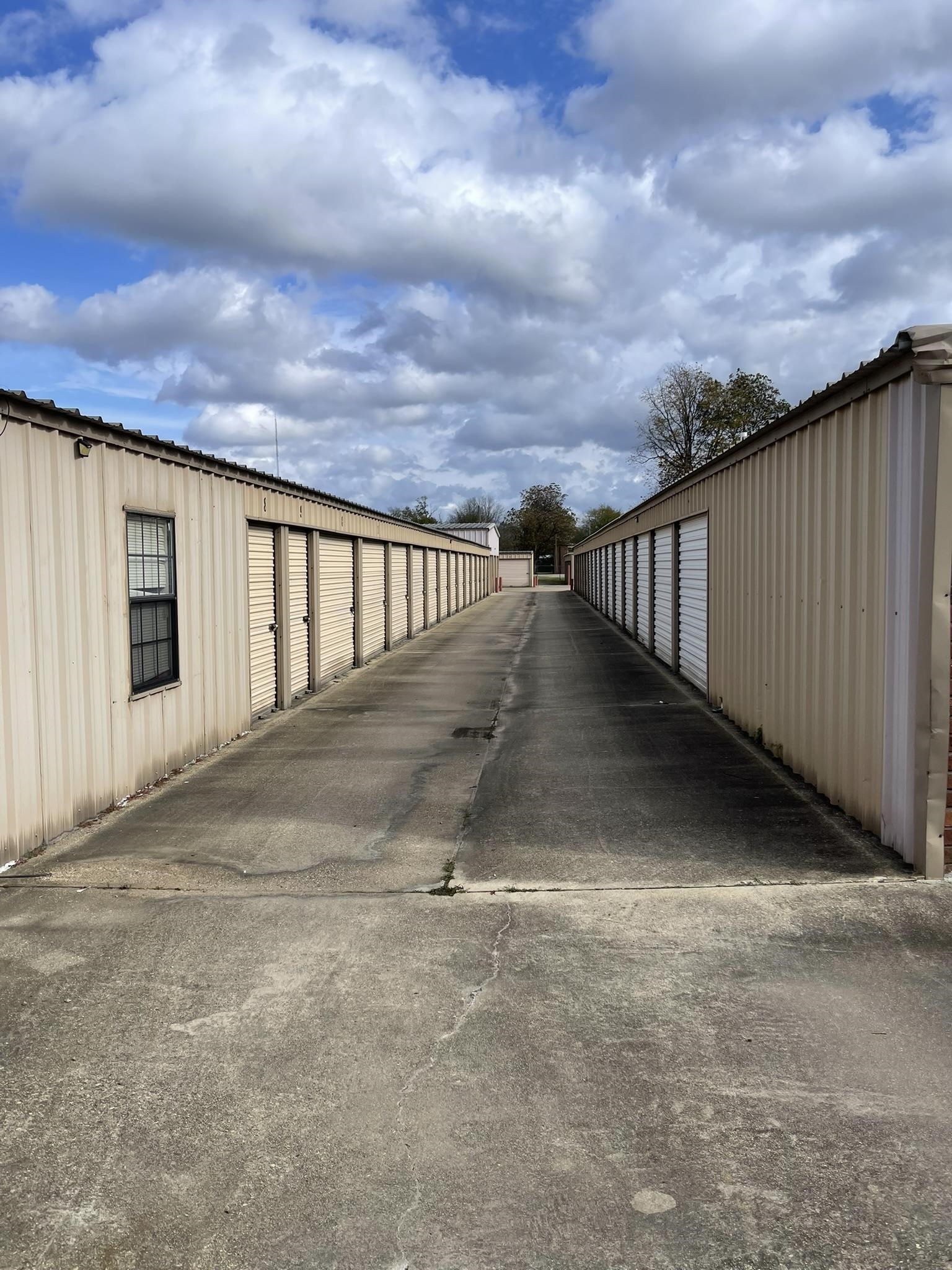 OLD TOWN OF LAKE VILLAGE ADDN - Commercial Sale