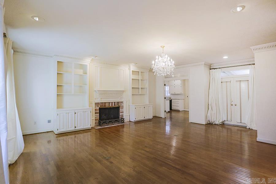 CHELSEA SQUARE - Residential