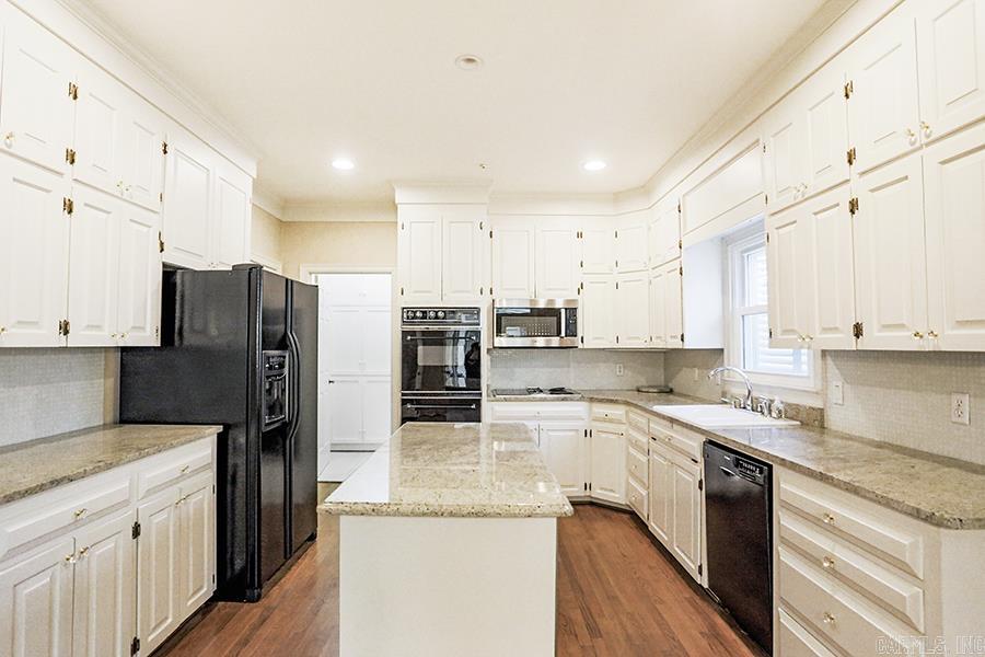 CHELSEA SQUARE - Residential