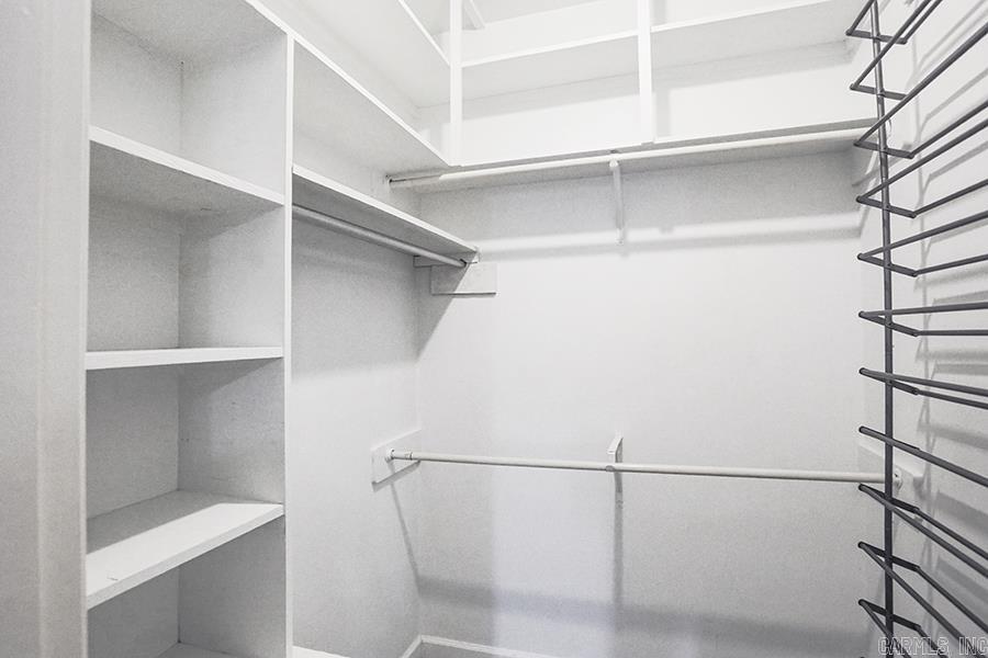 CHELSEA SQUARE - Residential