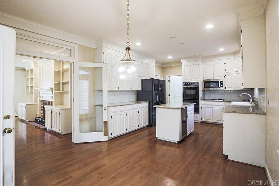 CHELSEA SQUARE - Residential