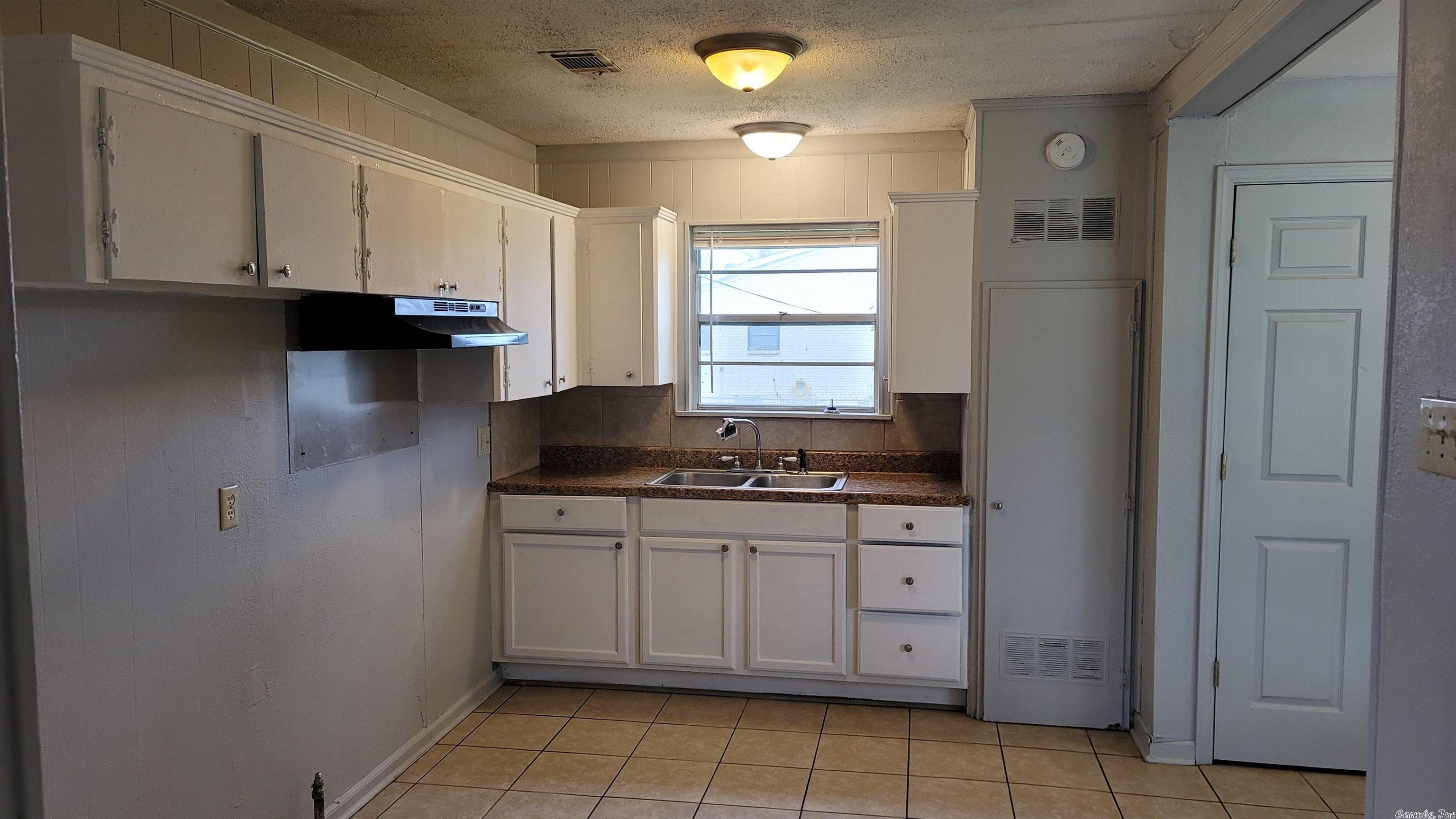 Meadow Park - Residential Lease