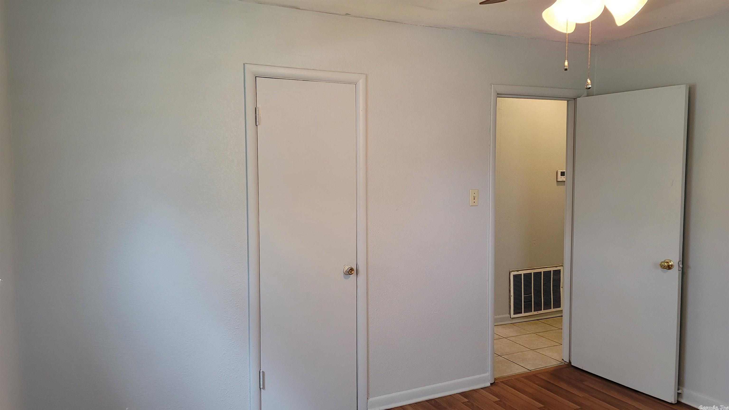 Meadow Park - Residential Lease