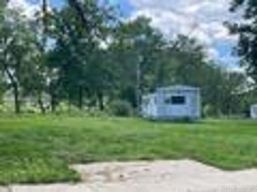 Old mobile home park. Seller has layout for new mobile home park holding 22 mobiles. City water and sewer available will need to be connected. Already zoned for this. Could hold up to 50 RV sites. Great location. Sits on 5.16 AC M/L $450,000