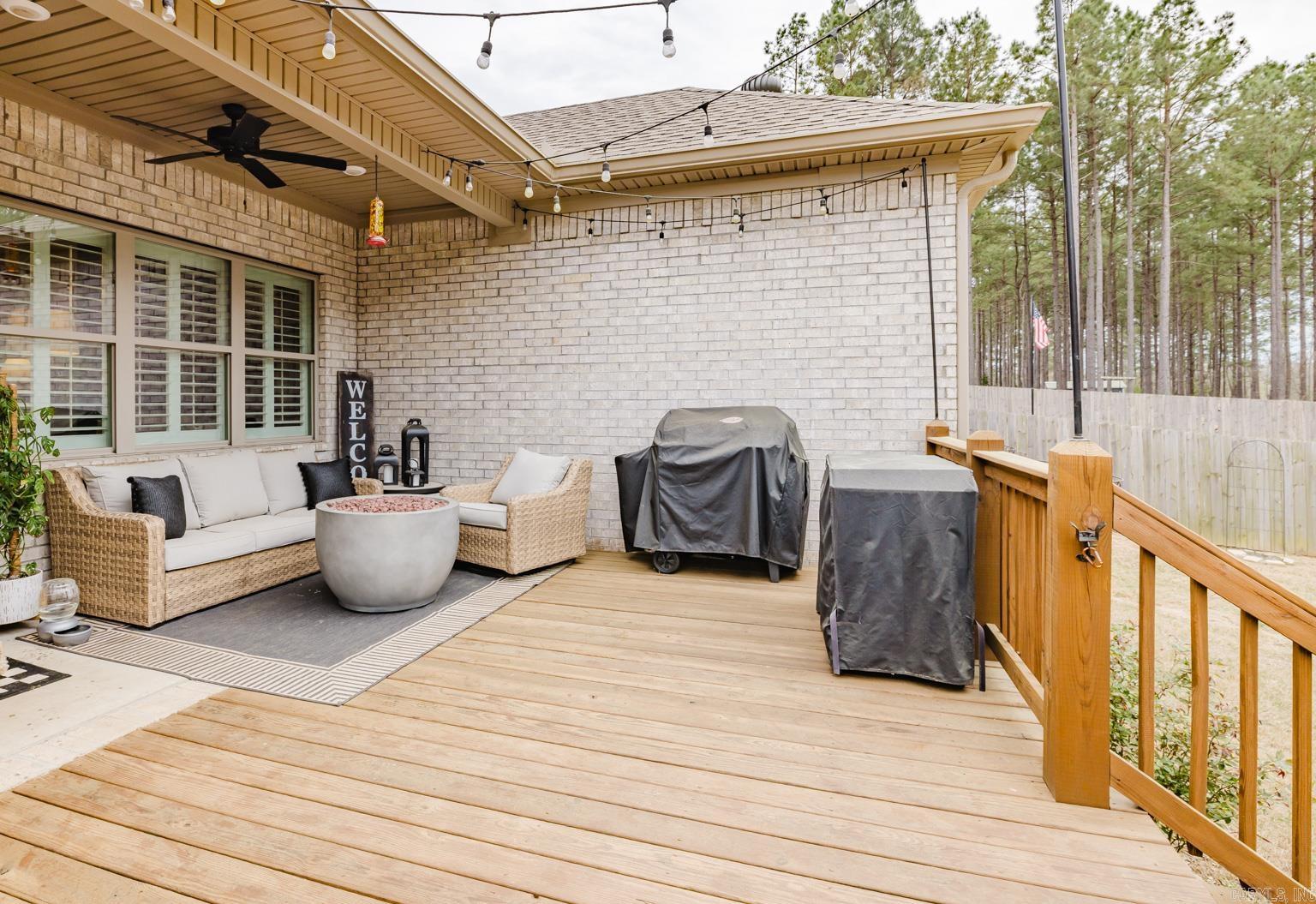 THE PINES AT PARKWAY TRAILS - Residential