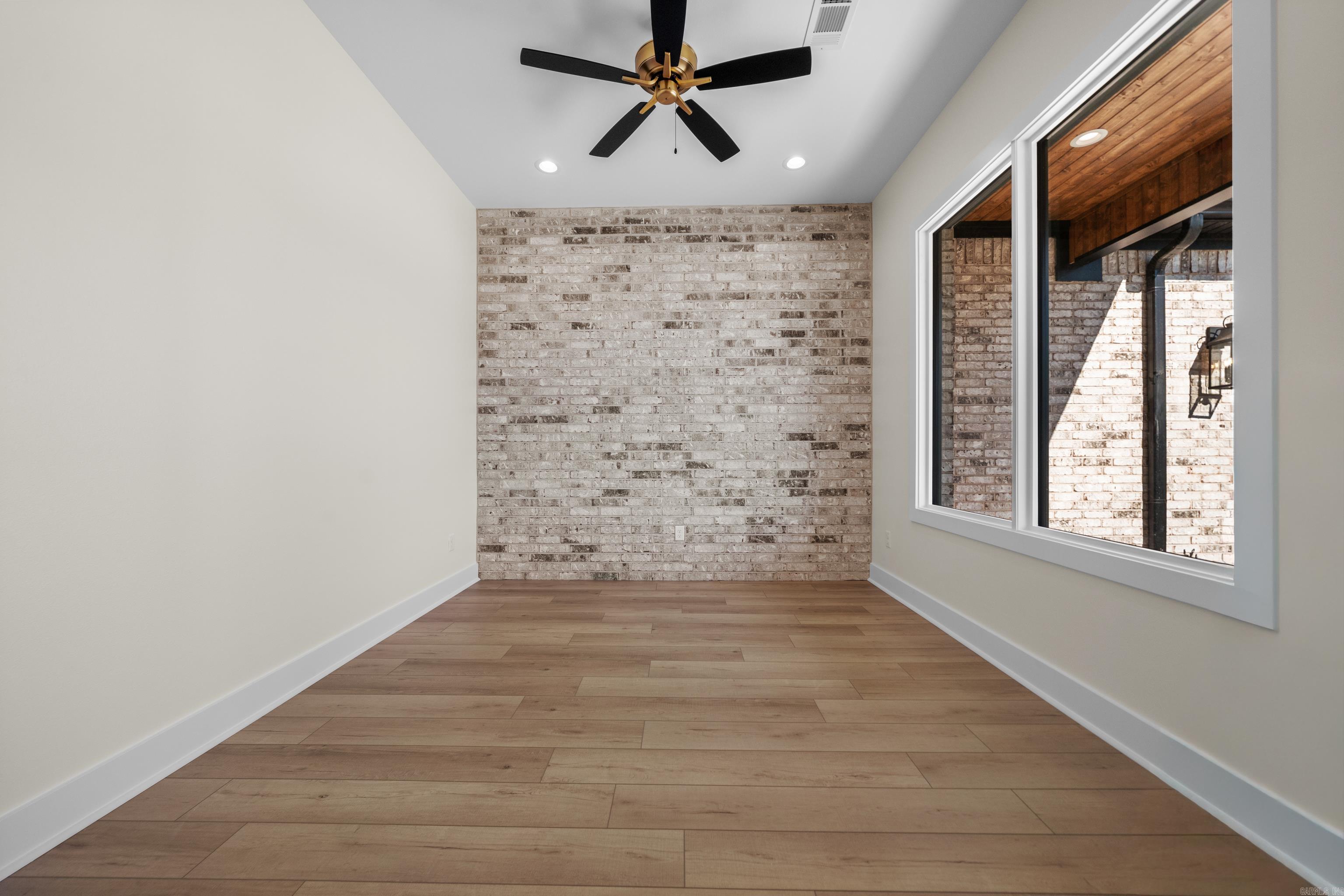 Red Oak Ridge - Residential