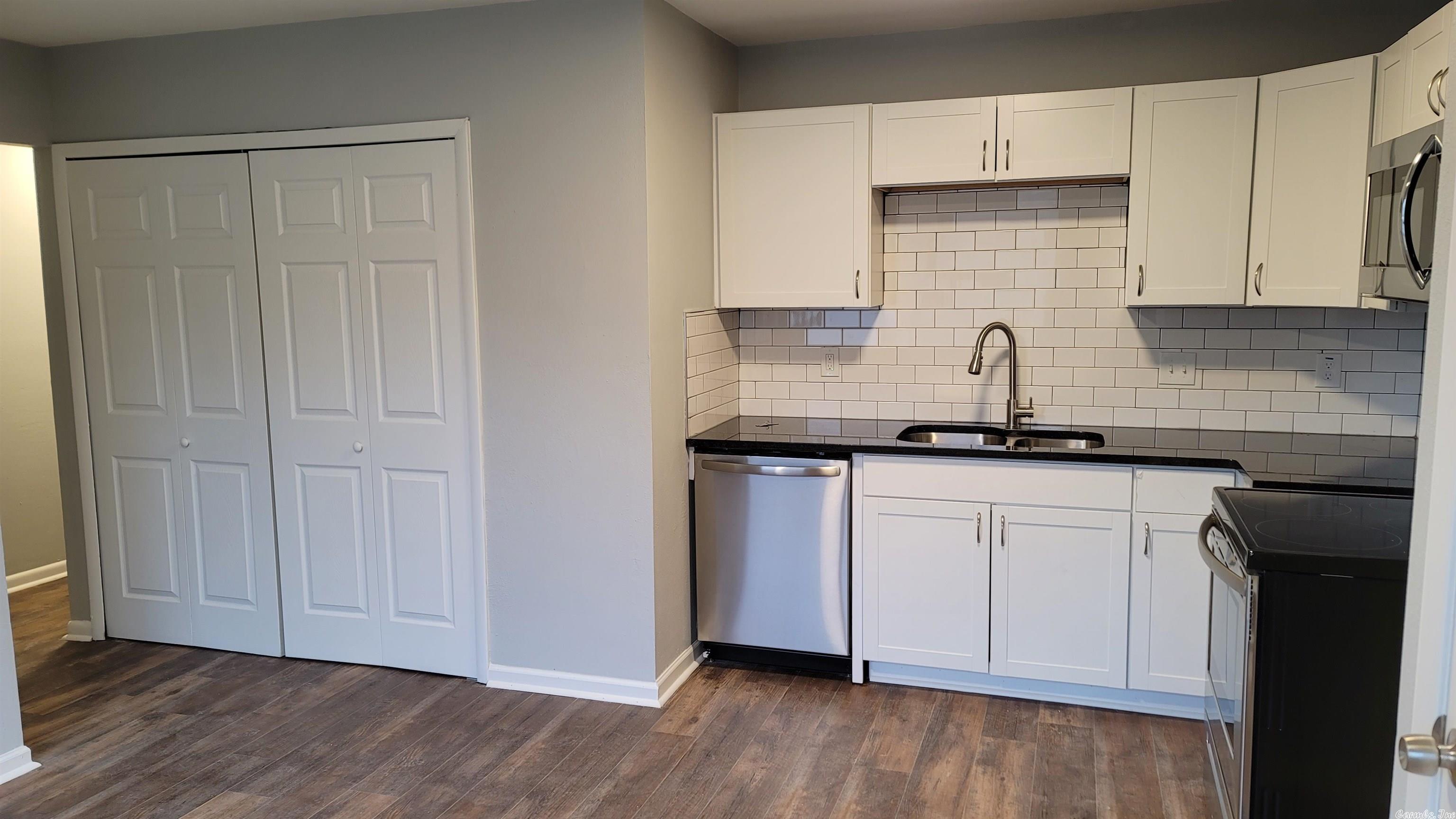 Gravel Ridge - Residential Lease