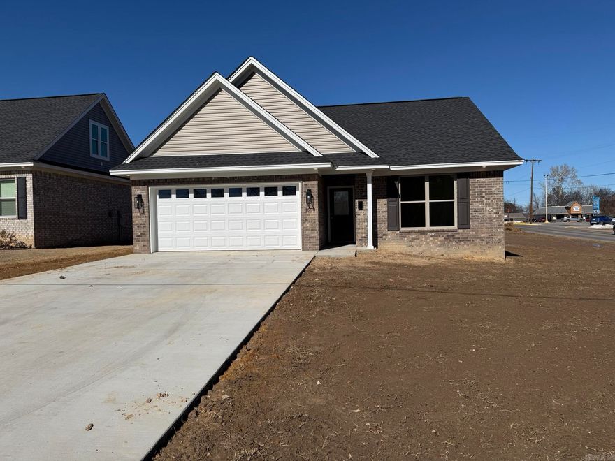 Welcome to Galloway Place! Our fifth home, located on E. Market Avenue near Harding University, is ready for its grand debut. With approximately 1822 sq. feet of space, this cozy and modern home is perfect for anyone looking for a comfortable lifestyle. Conveniently situated near Race Street with easy access to downtown Searcy and the Beebe-Capps Expressway, this home is the epitome of convenience.