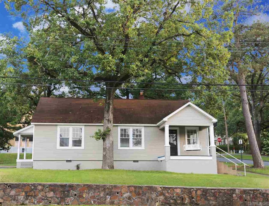 Beautiful recently renovated home in the heart of Hillcrest across from Pulaski Heights Baptist Church. Completely remodeled kitchen, granite countertops, stainless steel appliances, hardwood floors, built in microwave dishwasher, stack washer and dryer. 1 Year Lease $65 Application Fee.