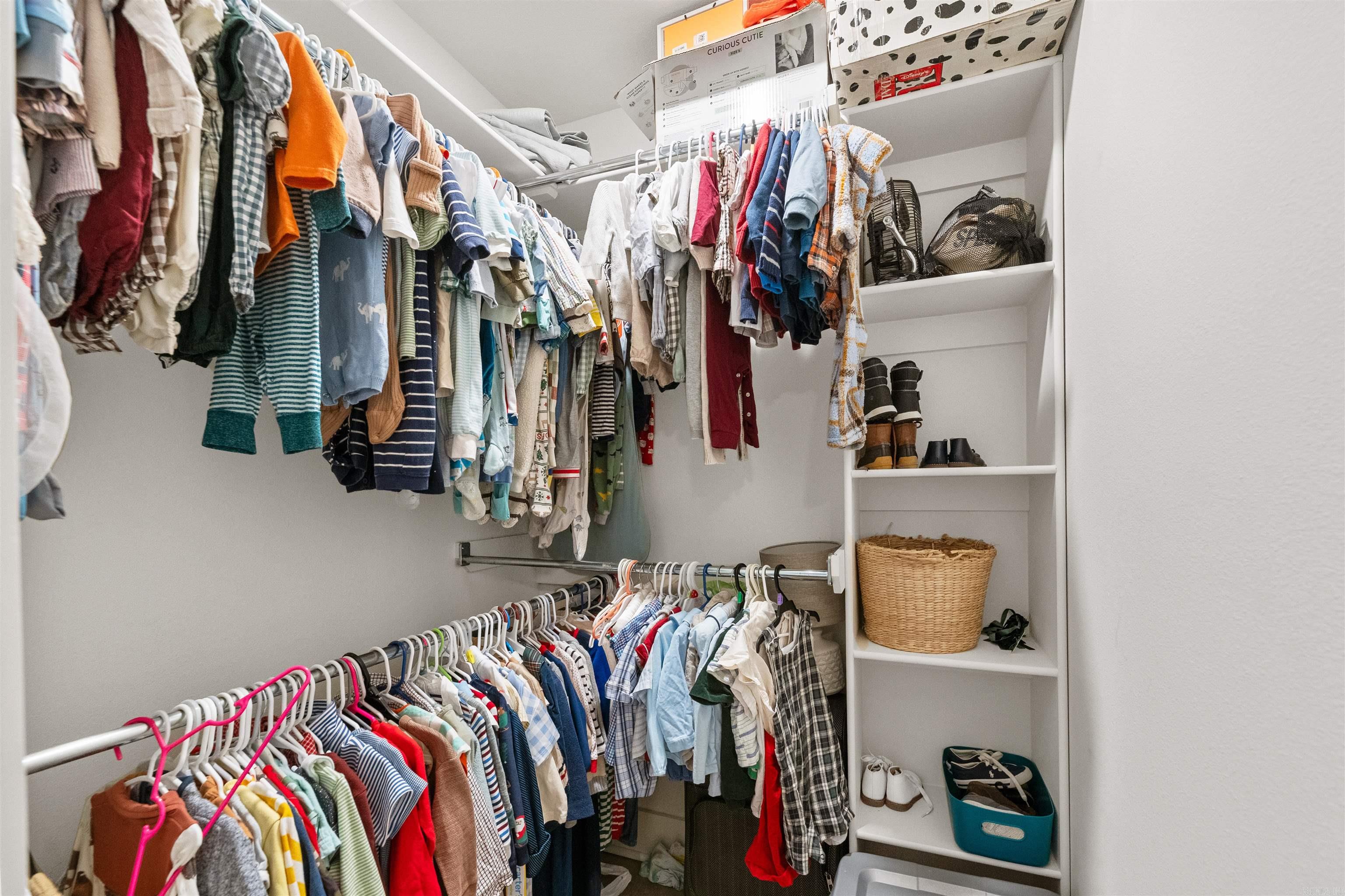 OAK SHADOWS - Residential