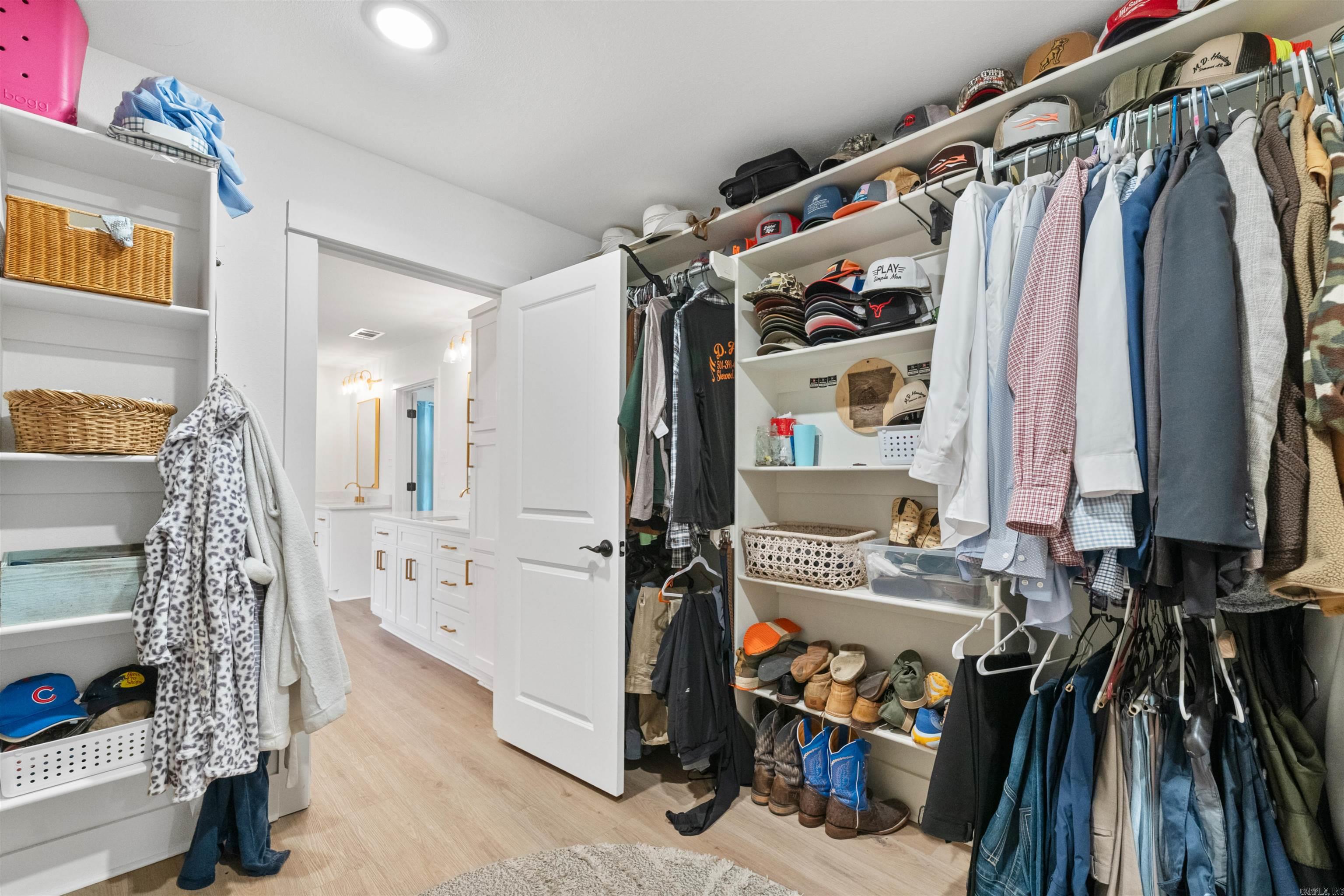 OAK SHADOWS - Residential