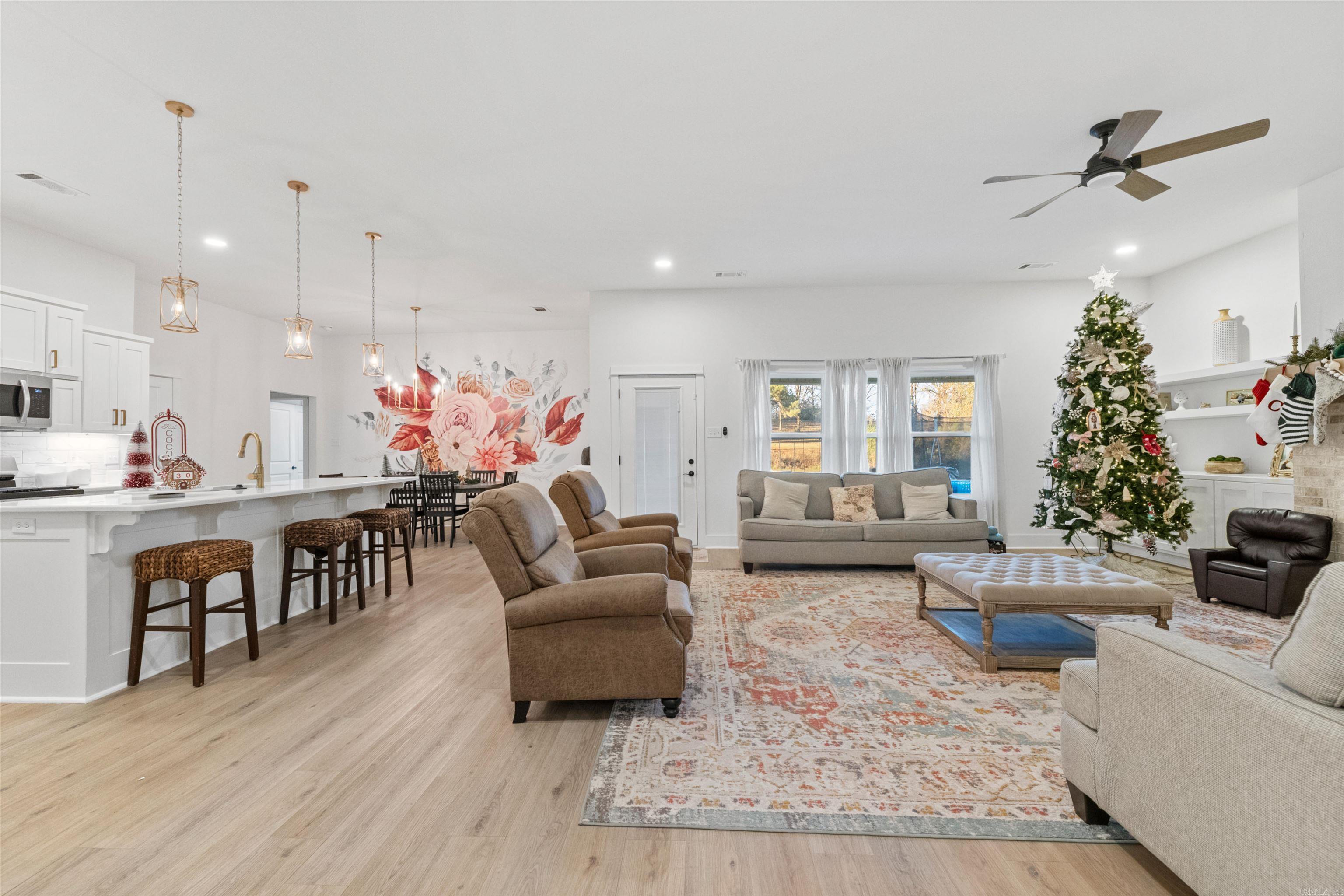 OAK SHADOWS - Residential