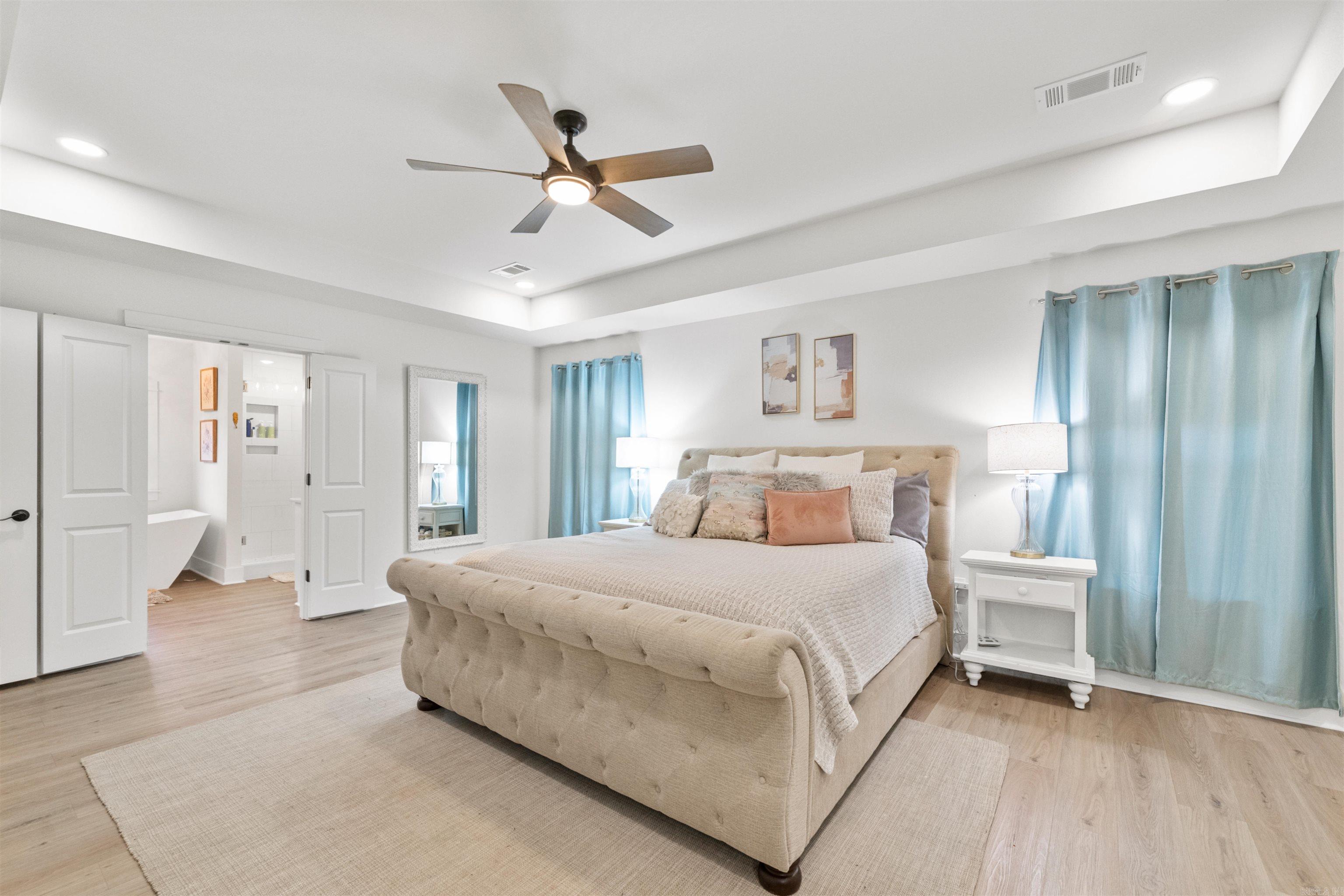 OAK SHADOWS - Residential