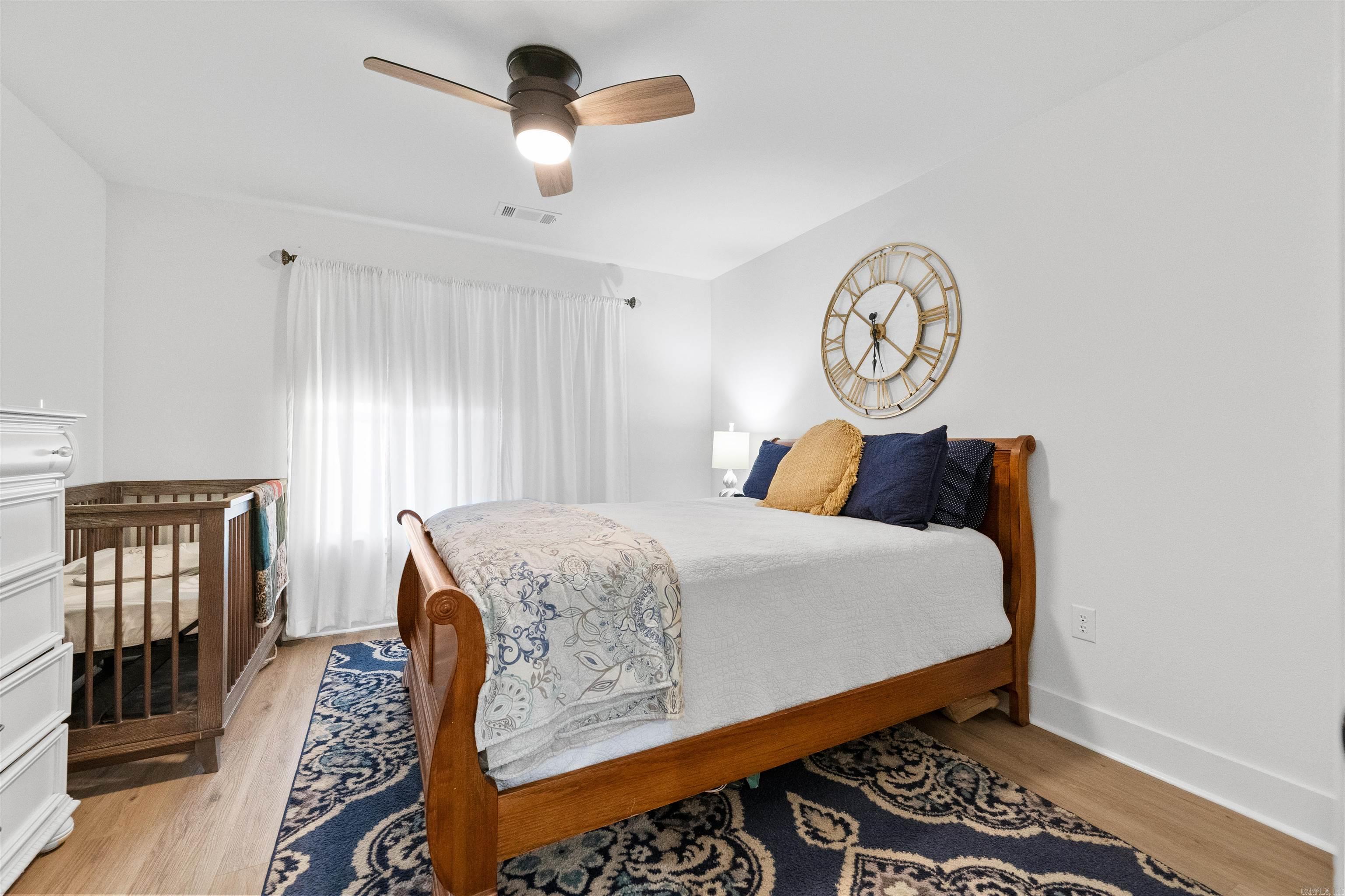 OAK SHADOWS - Residential