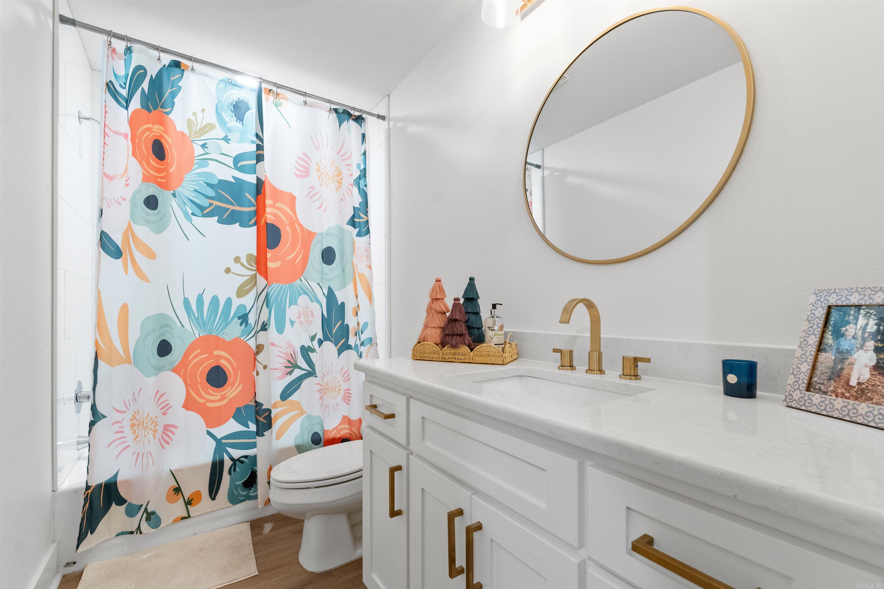 OAK SHADOWS - Residential