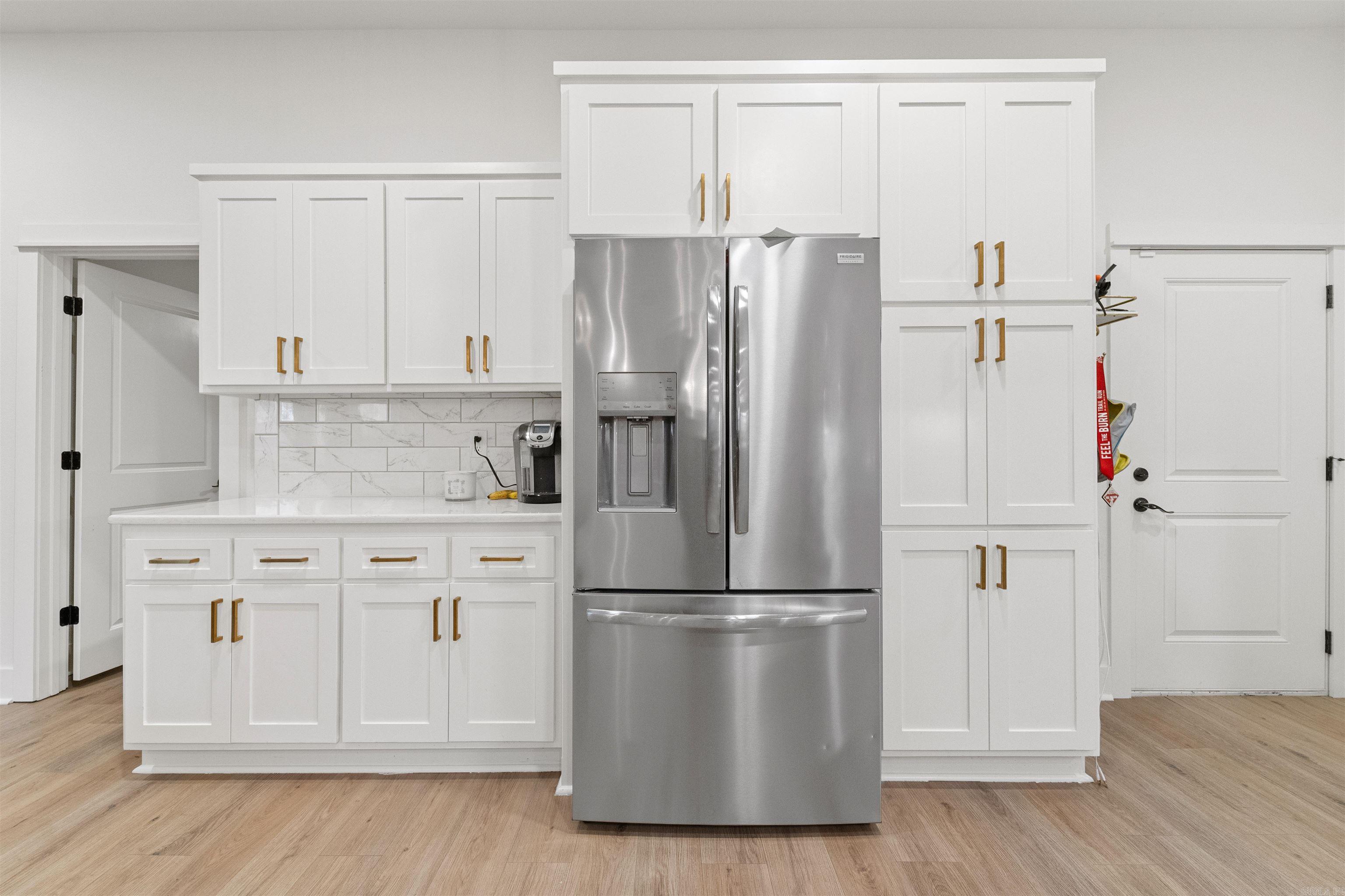 OAK SHADOWS - Residential