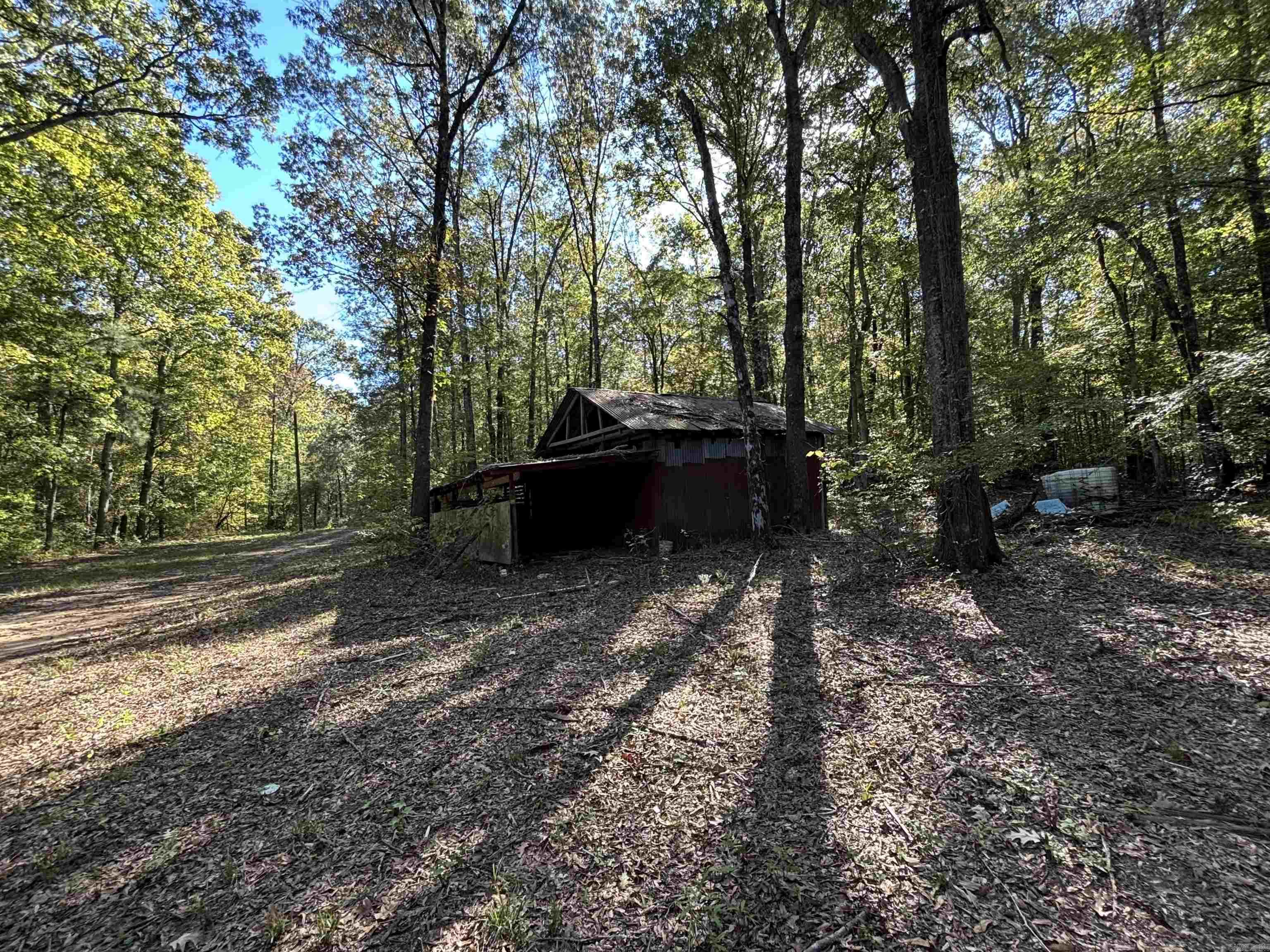 Metes & Bounds - Land