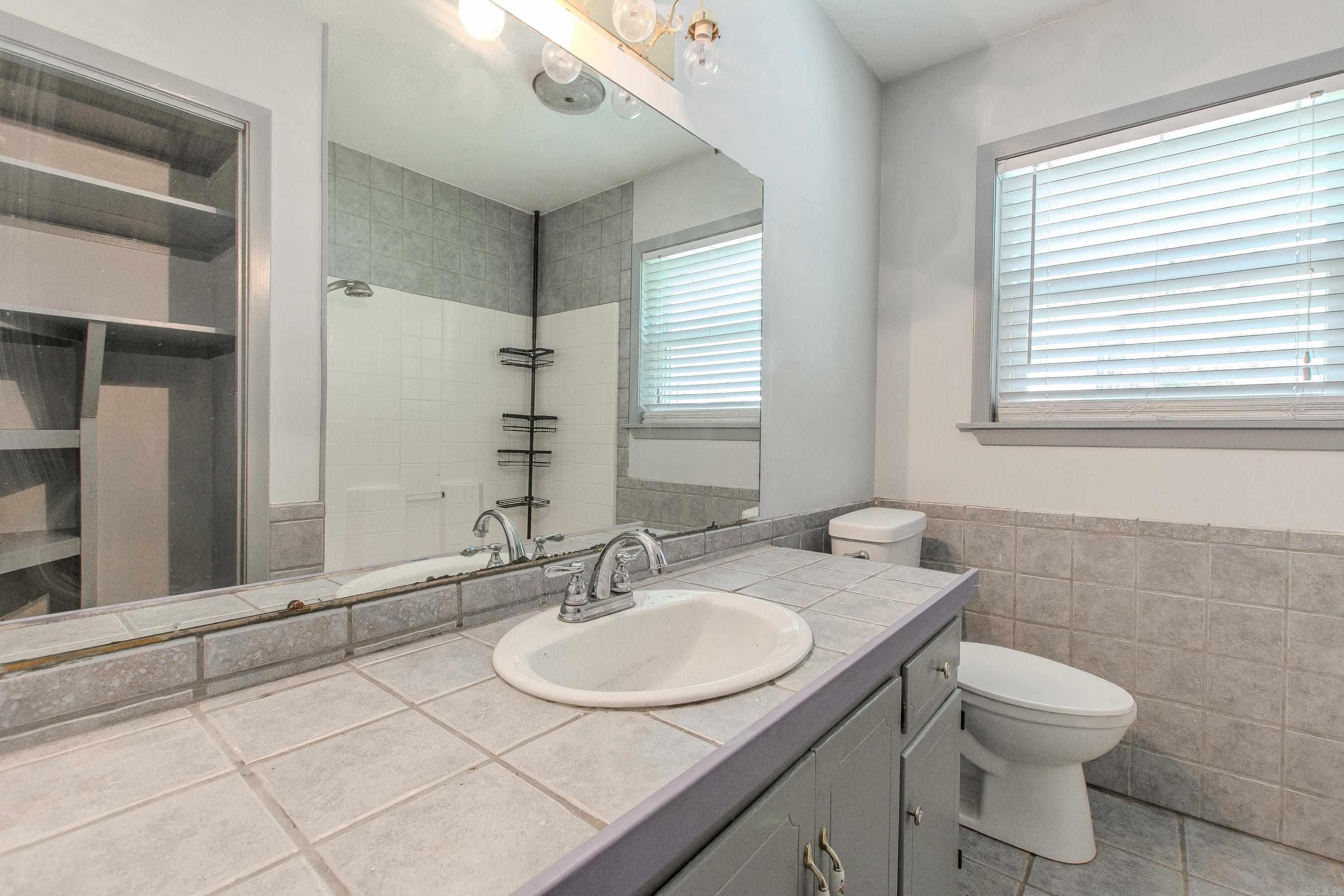 MEADOWBROOK - Residential