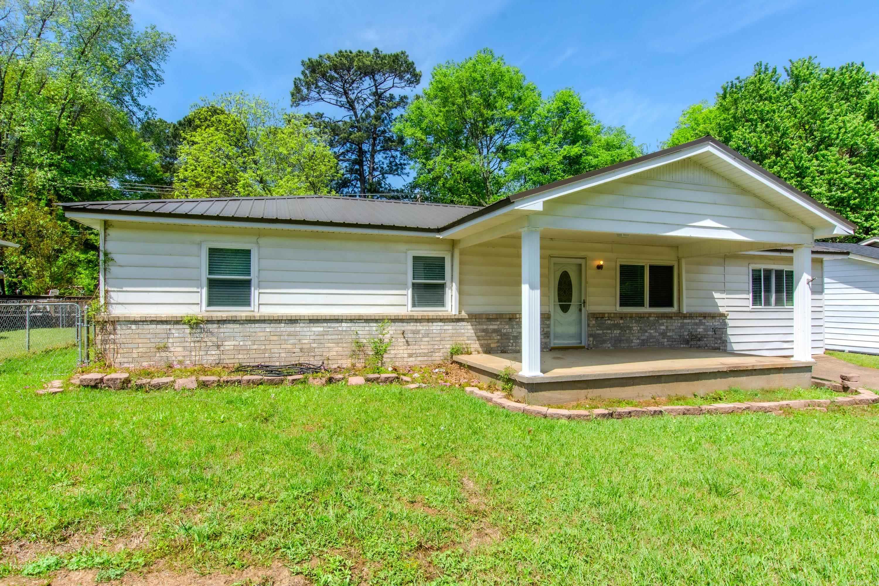 MEADOWBROOK - Residential