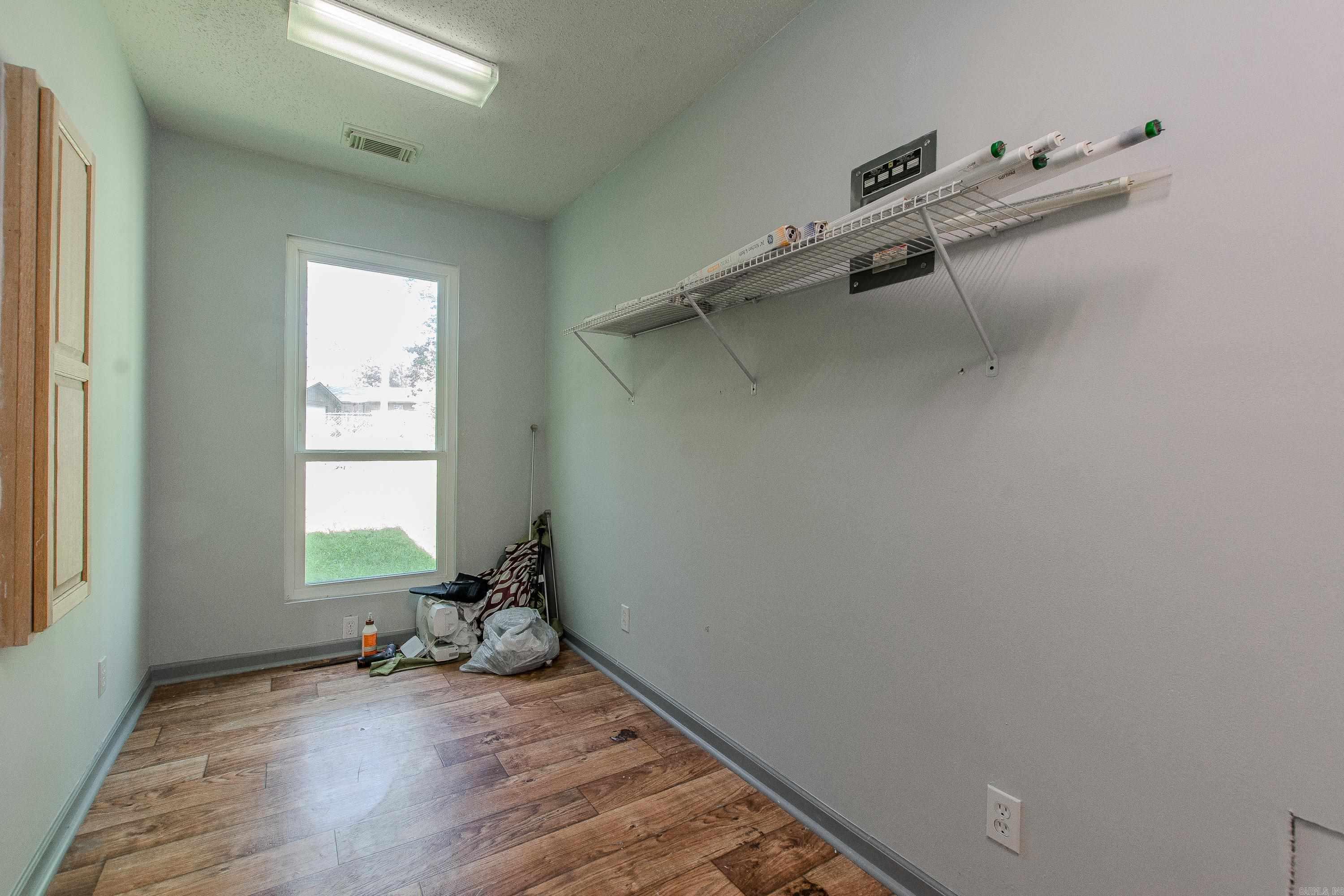 MEADOWBROOK - Residential