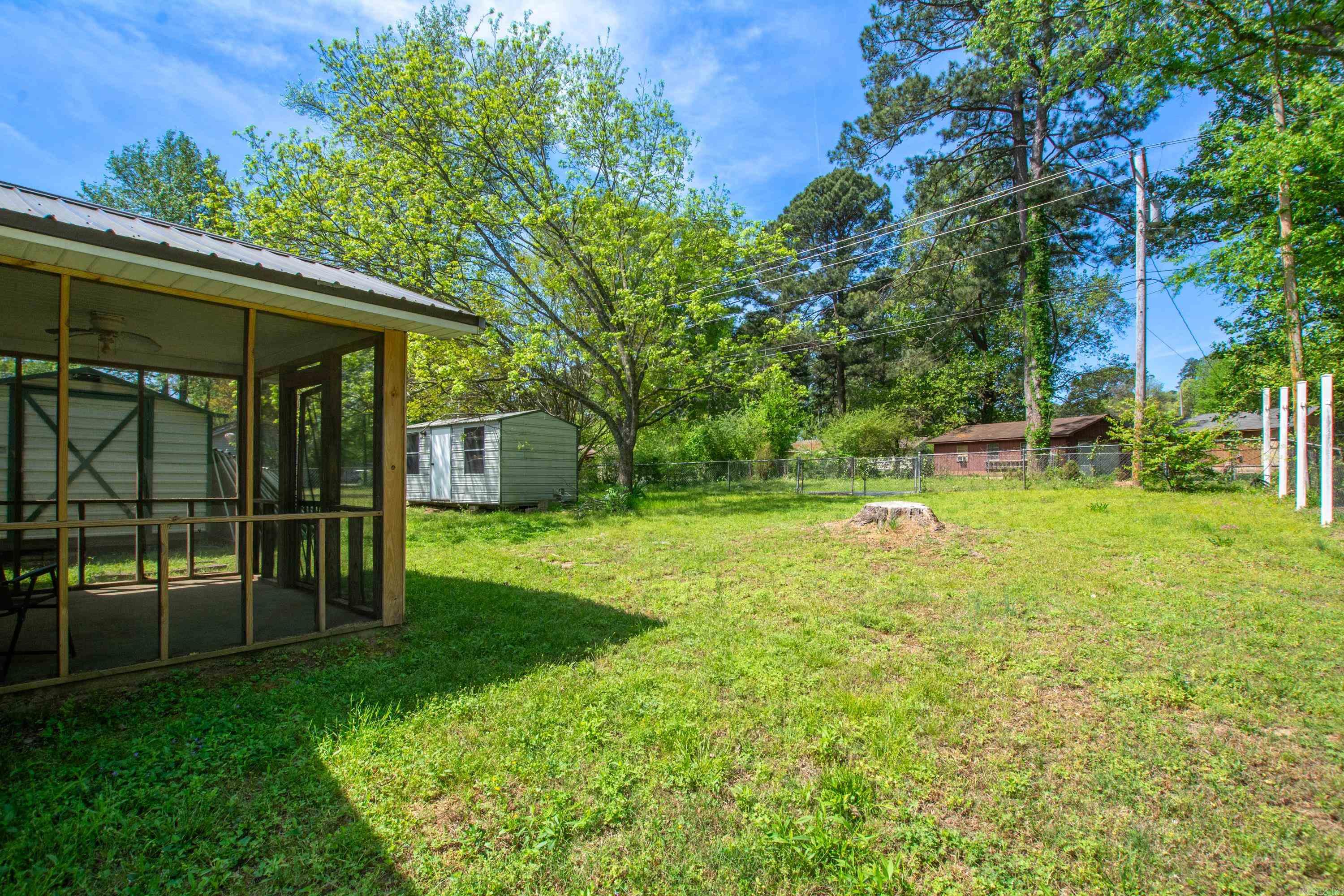 MEADOWBROOK - Residential