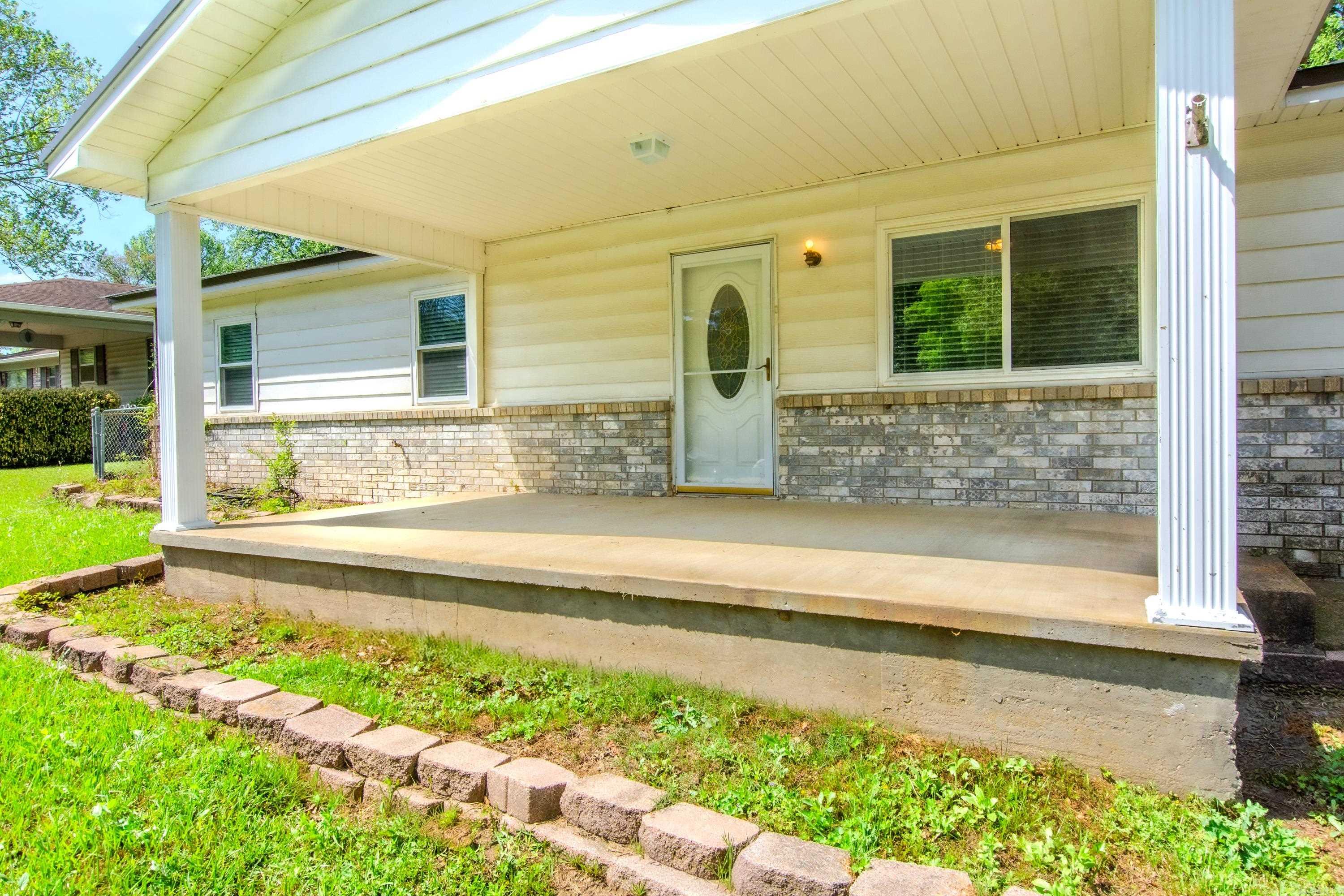 MEADOWBROOK - Residential