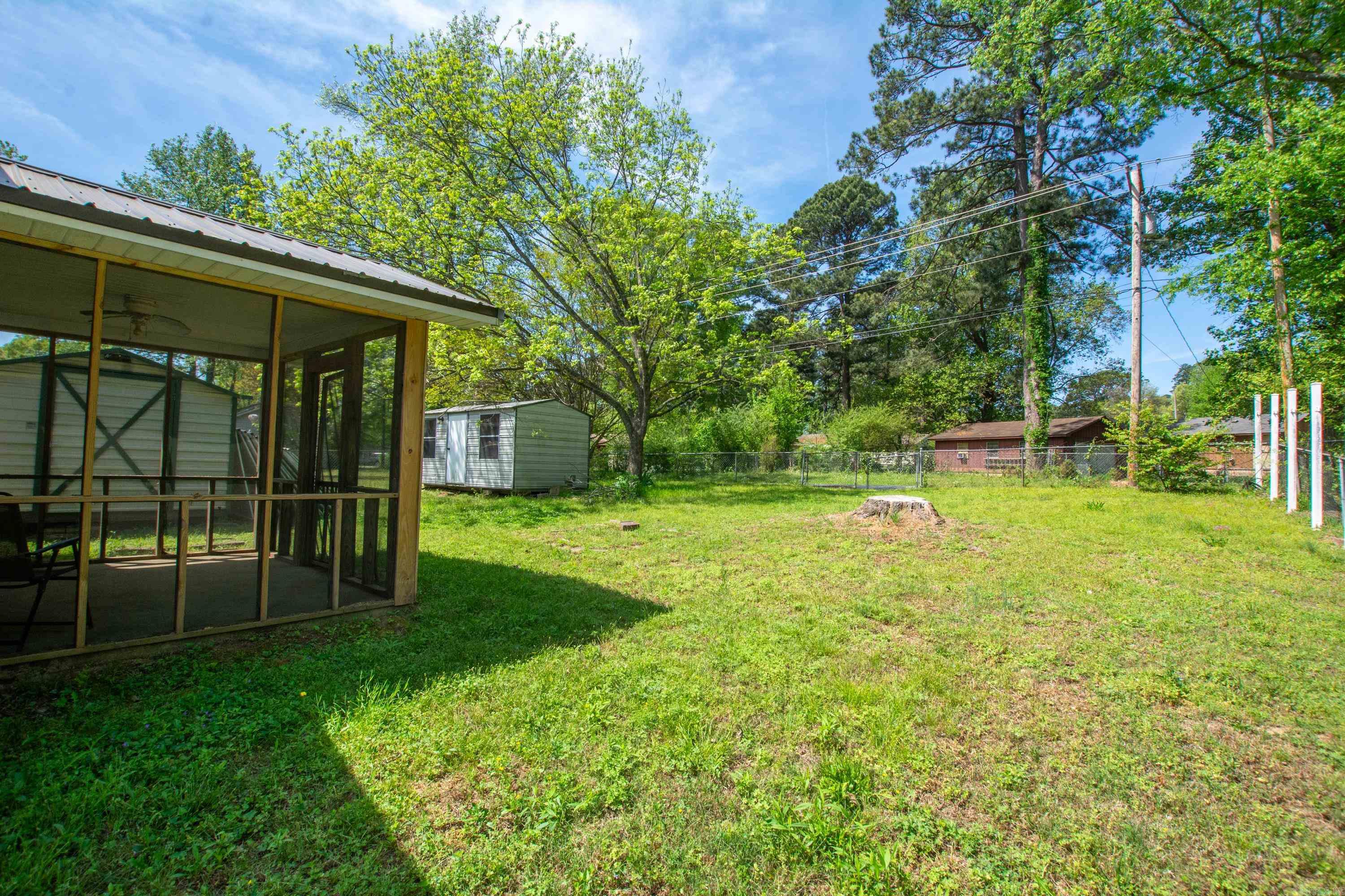 MEADOWBROOK - Residential