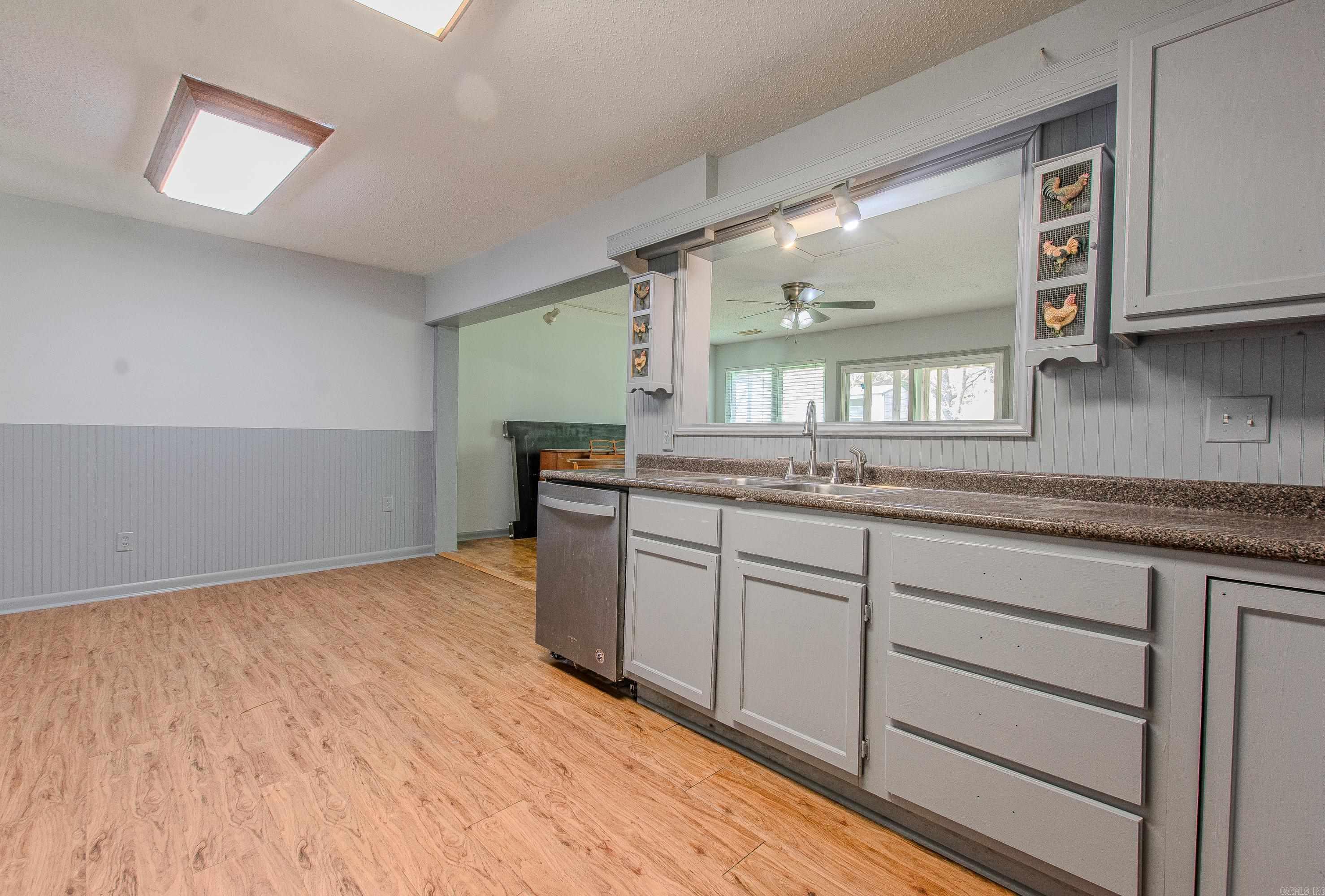 MEADOWBROOK - Residential