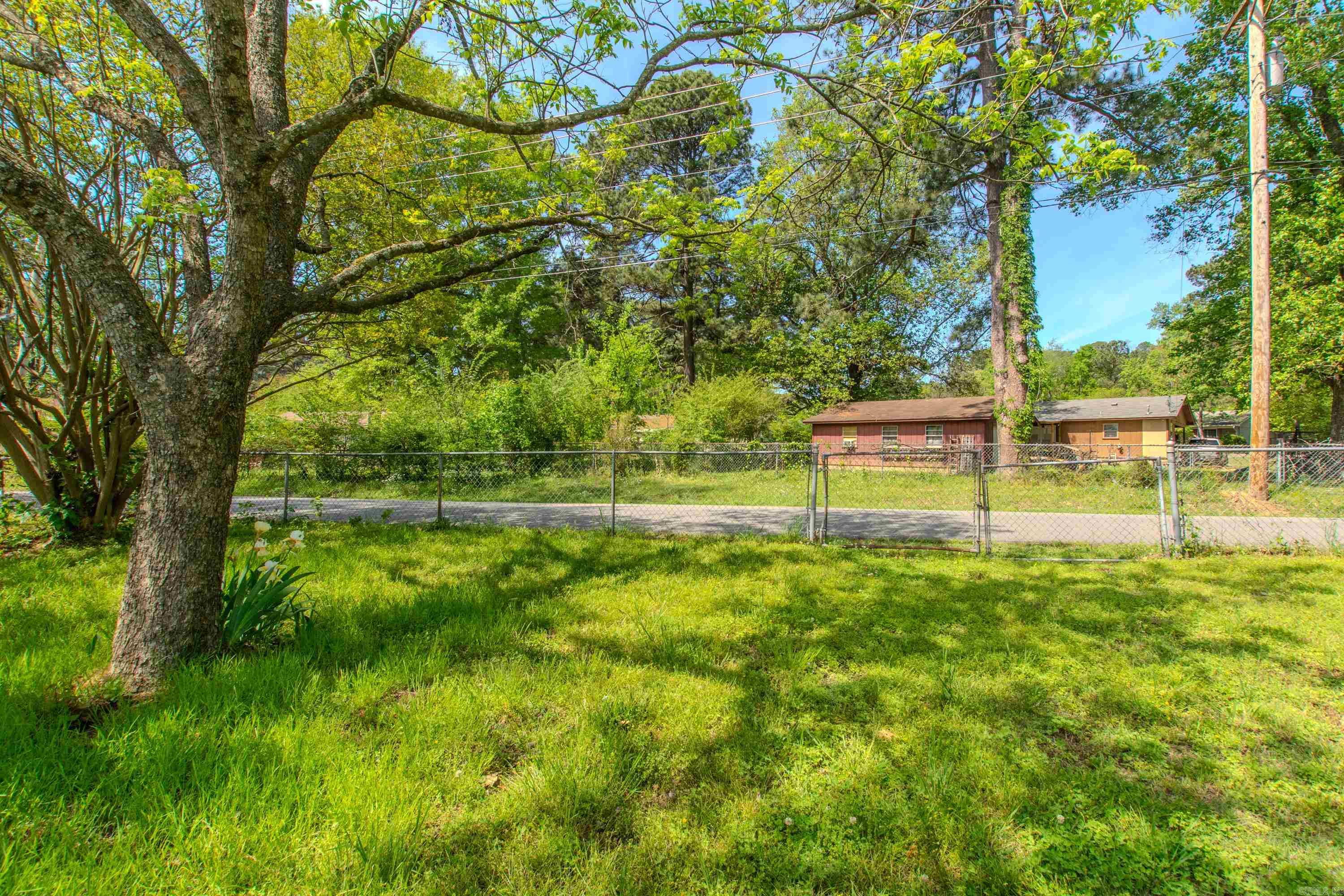 MEADOWBROOK - Residential