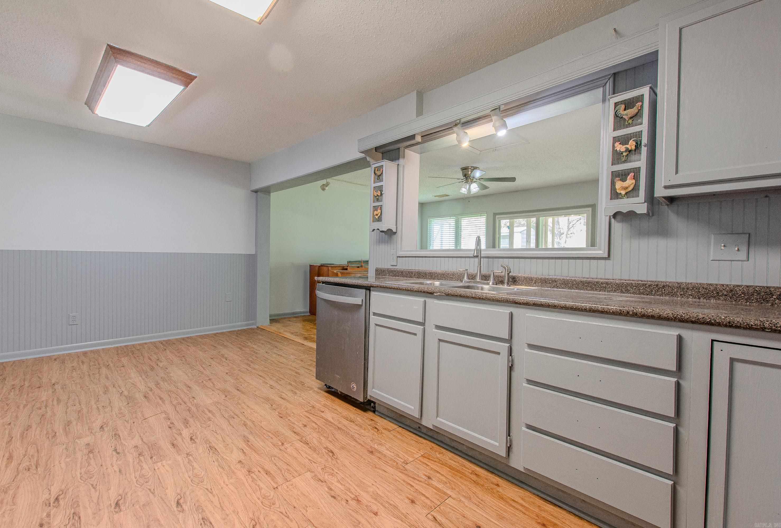 MEADOWBROOK - Residential