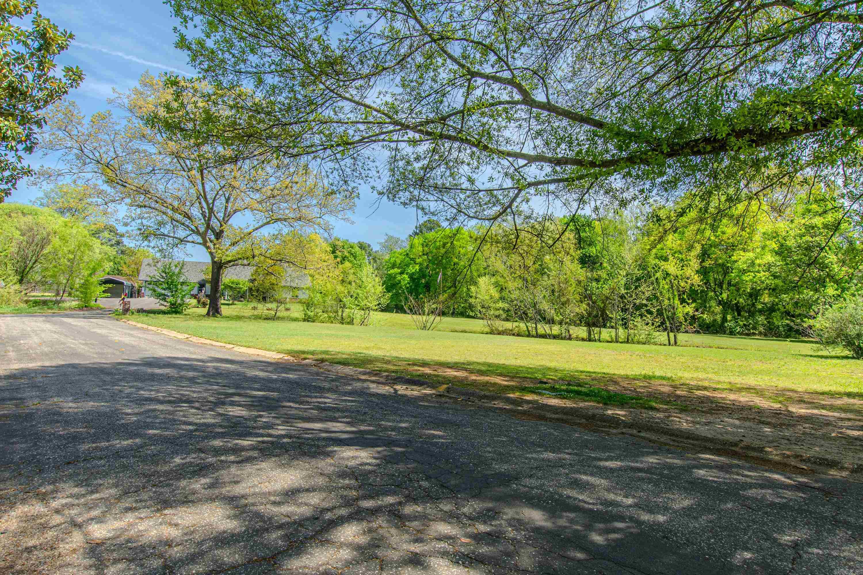 MEADOWBROOK - Residential