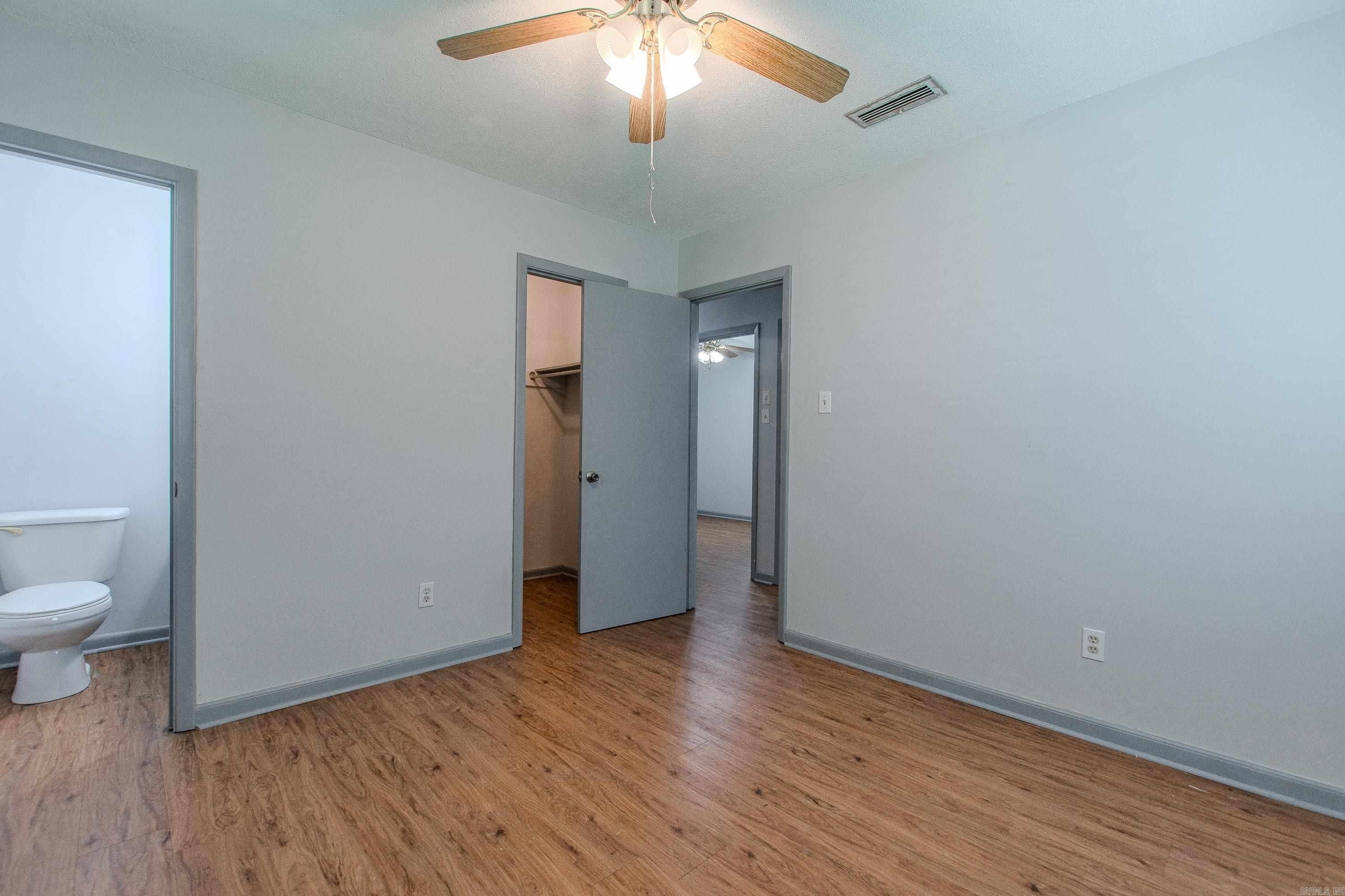 MEADOWBROOK - Residential