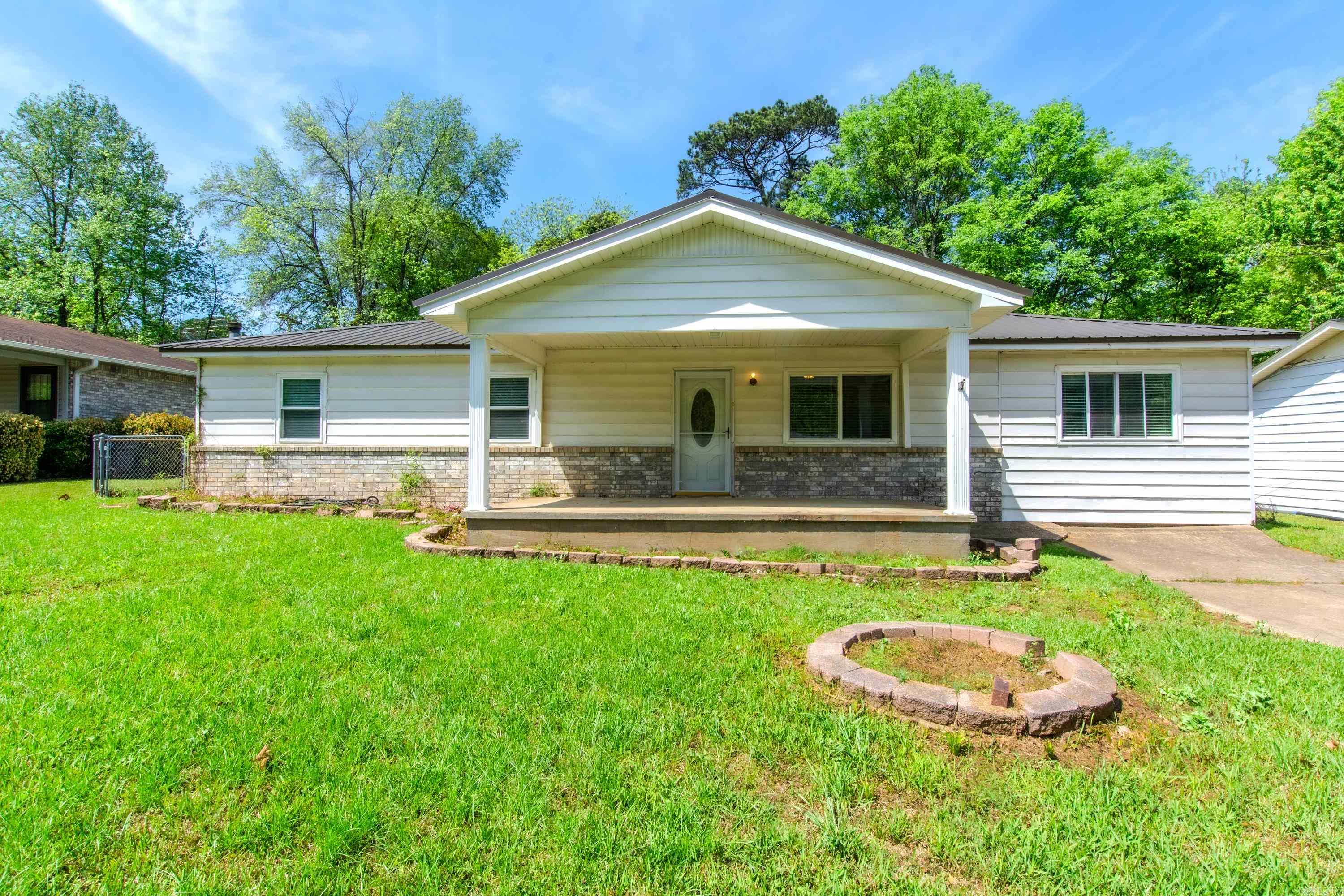 MEADOWBROOK - Residential