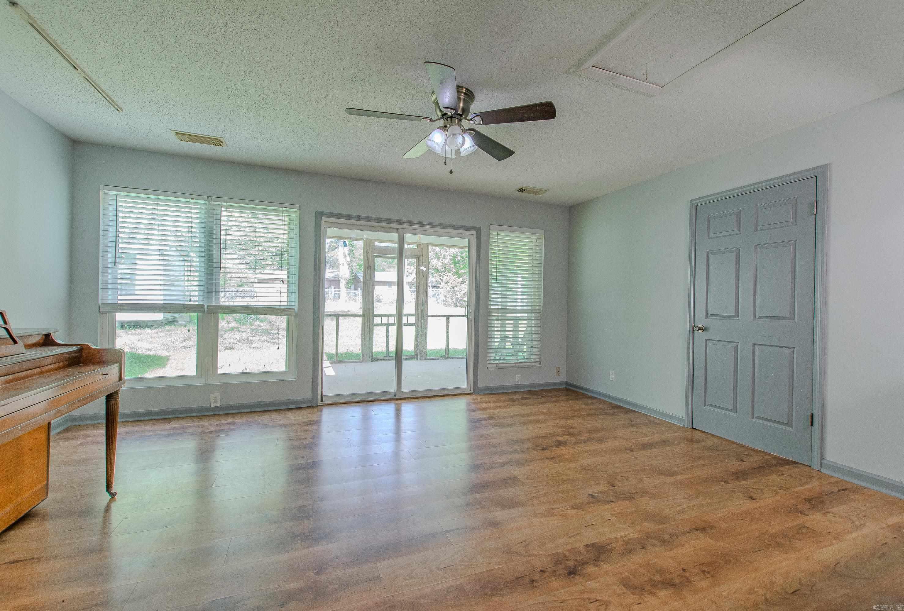 MEADOWBROOK - Residential