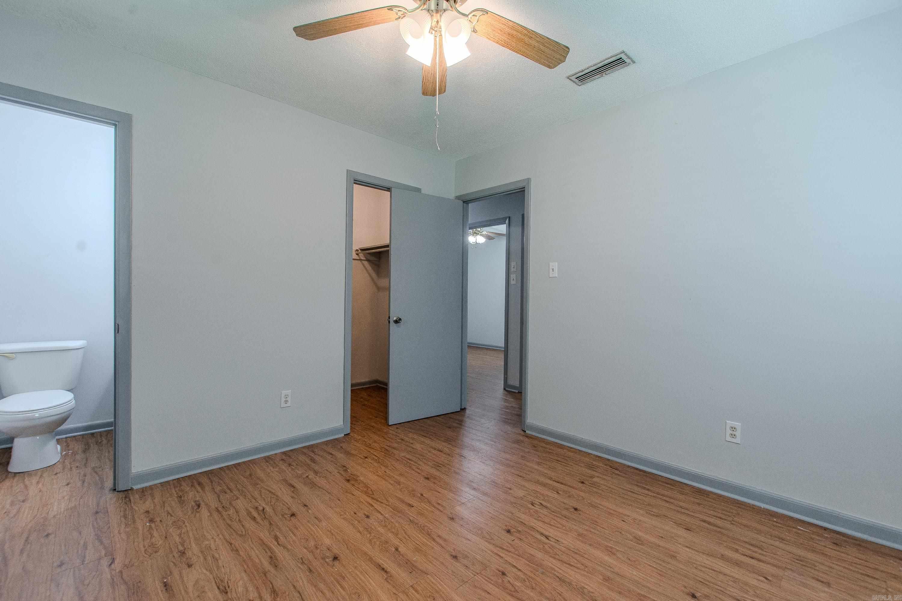 MEADOWBROOK - Residential