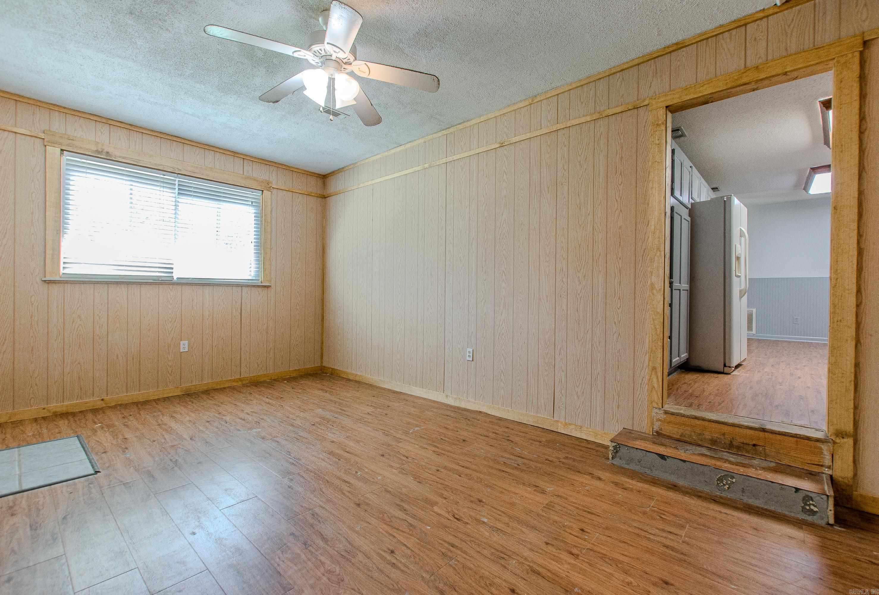 MEADOWBROOK - Residential