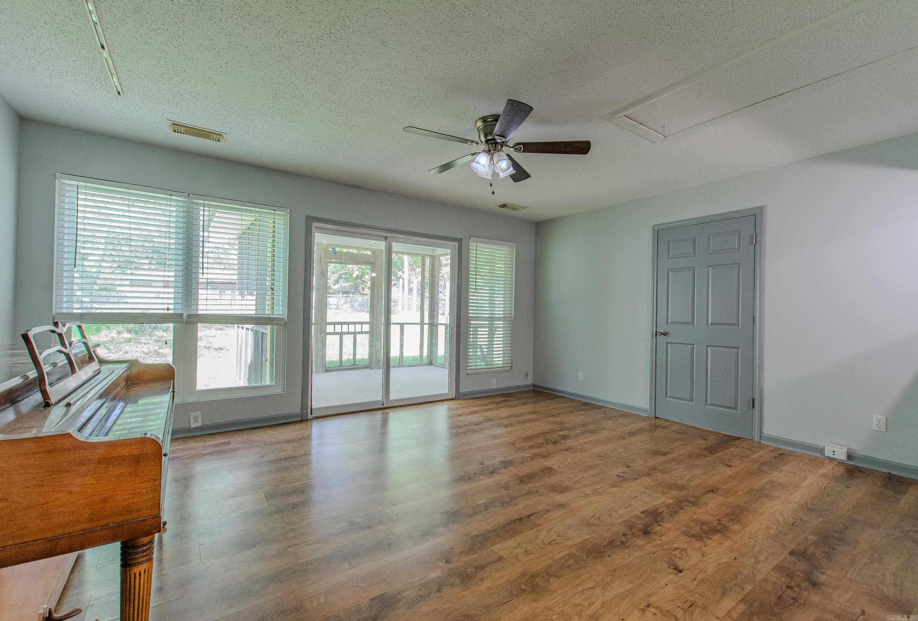 MEADOWBROOK - Residential