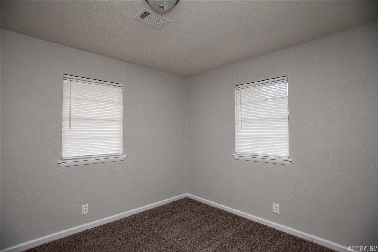 Poes - Residential Lease