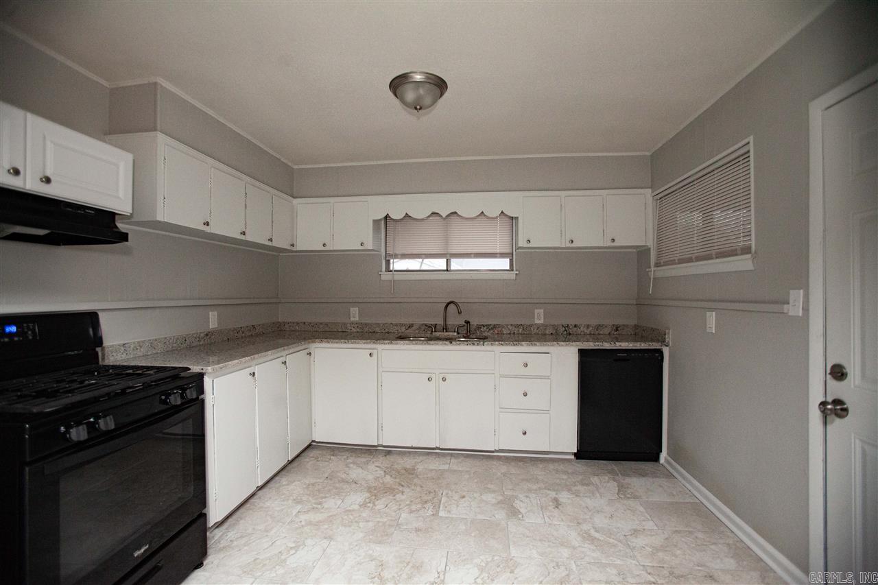 Poes - Residential Lease