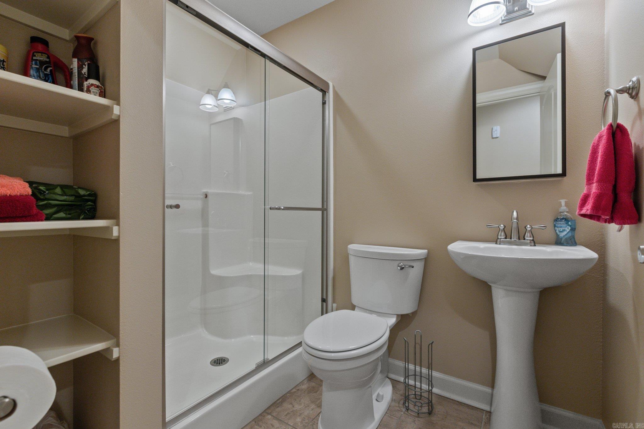 WOODLANDS EDGE - Residential