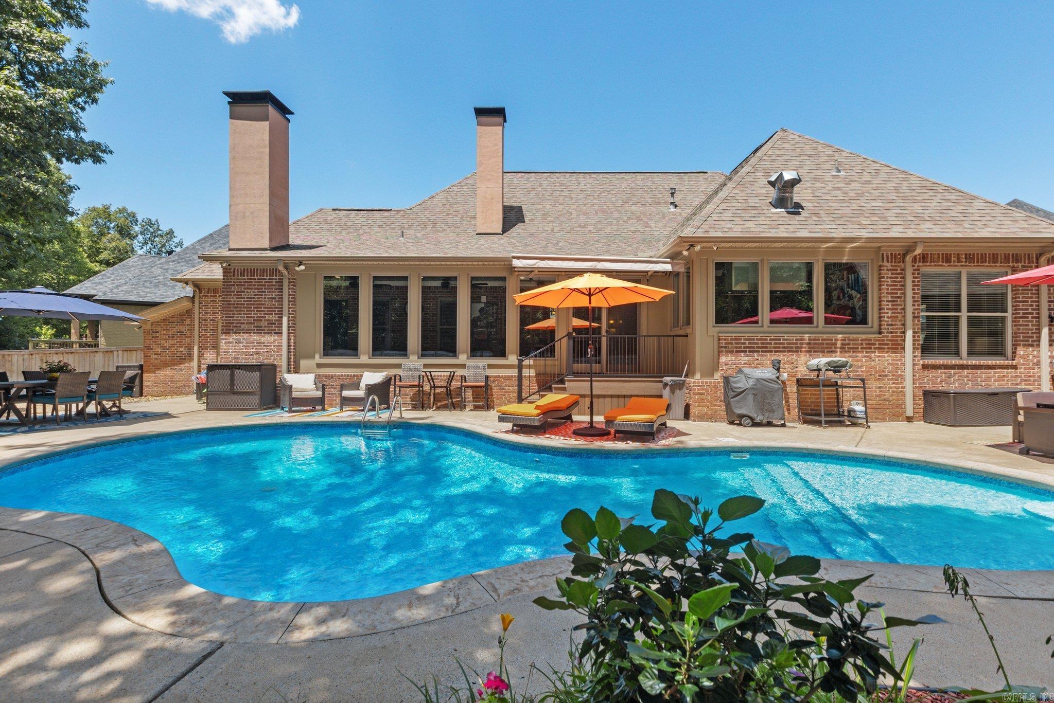 WOODLANDS EDGE - Residential