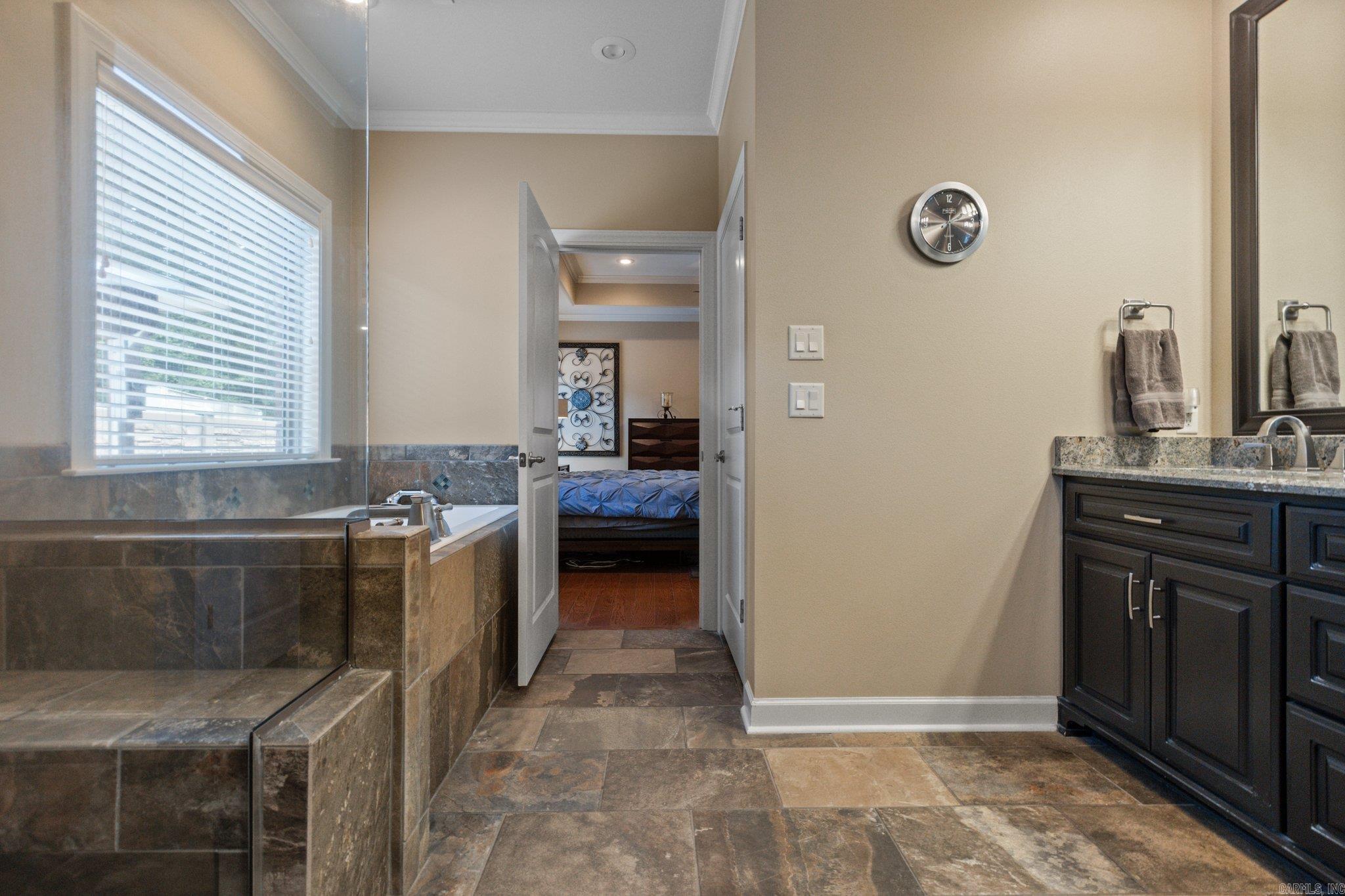 WOODLANDS EDGE - Residential