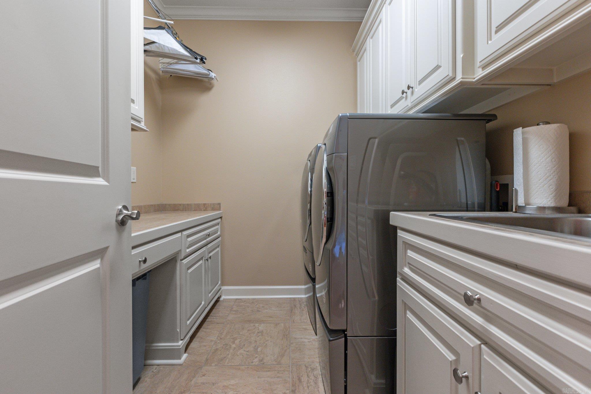WOODLANDS EDGE - Residential