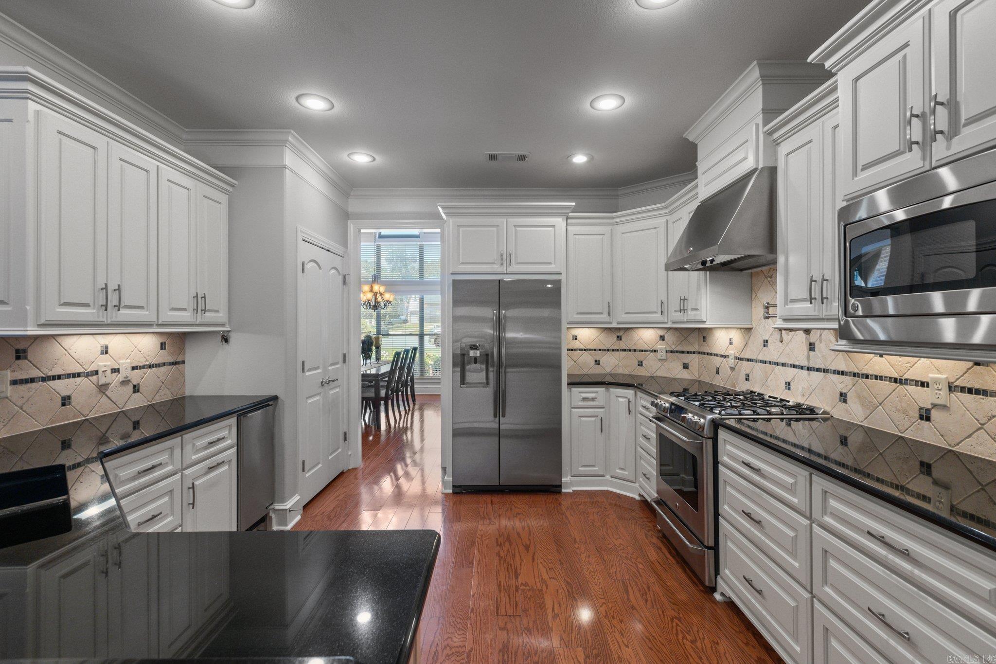 WOODLANDS EDGE - Residential