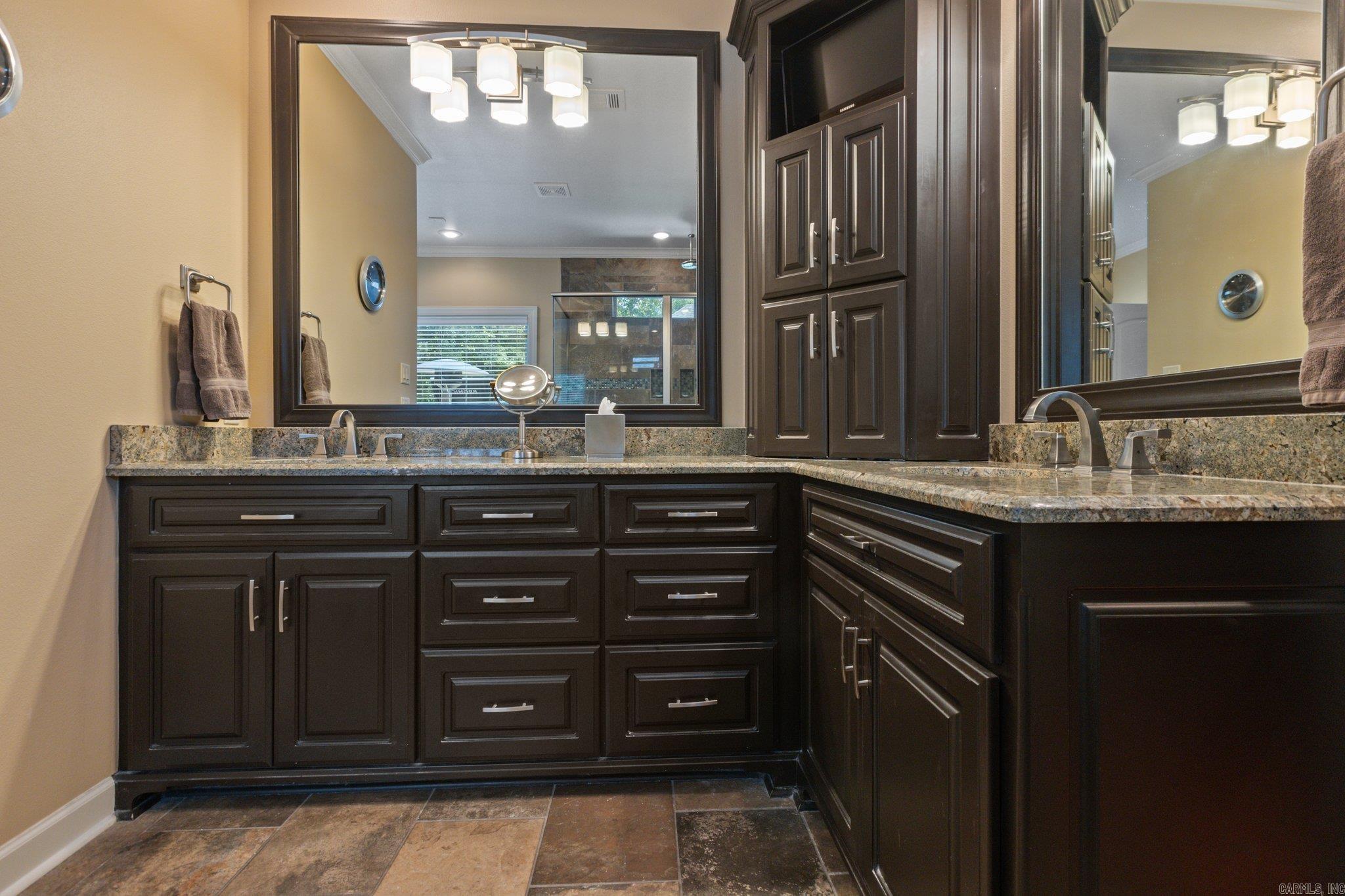 WOODLANDS EDGE - Residential