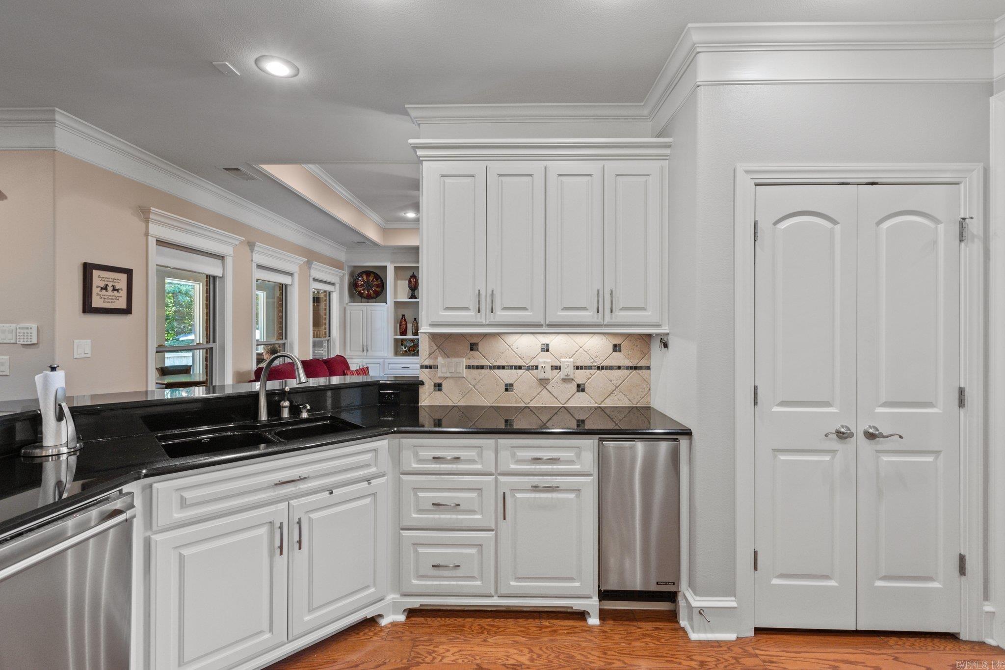 WOODLANDS EDGE - Residential