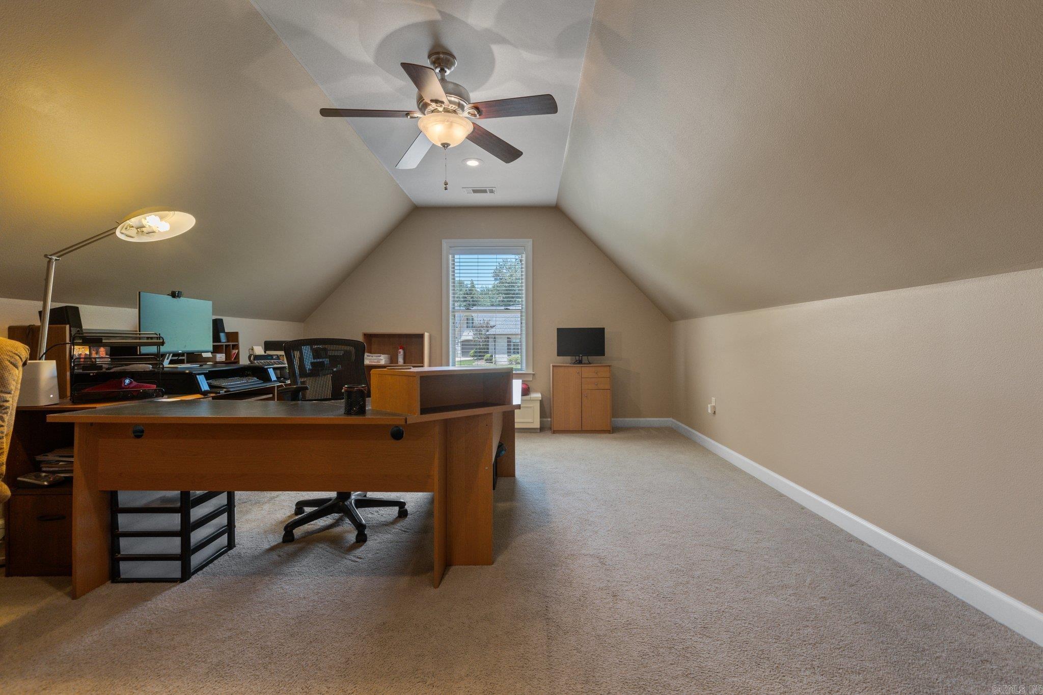 WOODLANDS EDGE - Residential