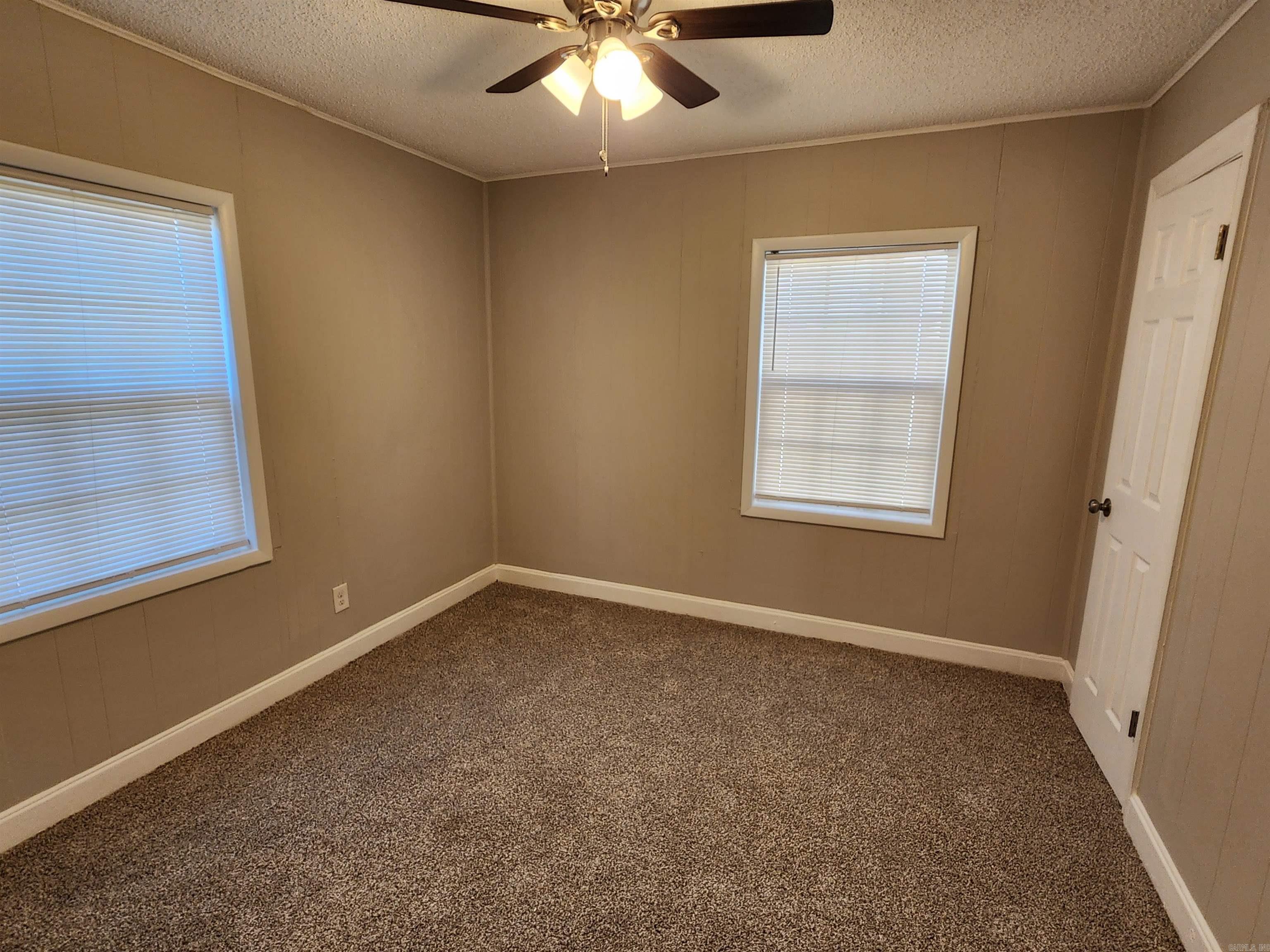 PINE FOREST - Residential